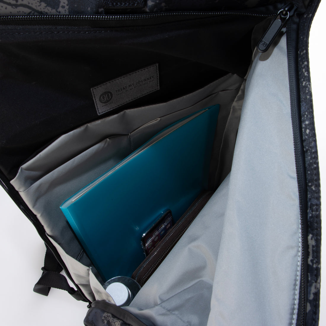 ナインティゴー NINETYGO リュック バックパック デイパック メンズ レディース NINETYGO 通勤 通学 お出かけ 大容量 キャリーオン 15.6インチPC 撥水加工 (カモフラージュ) カモフラージュ