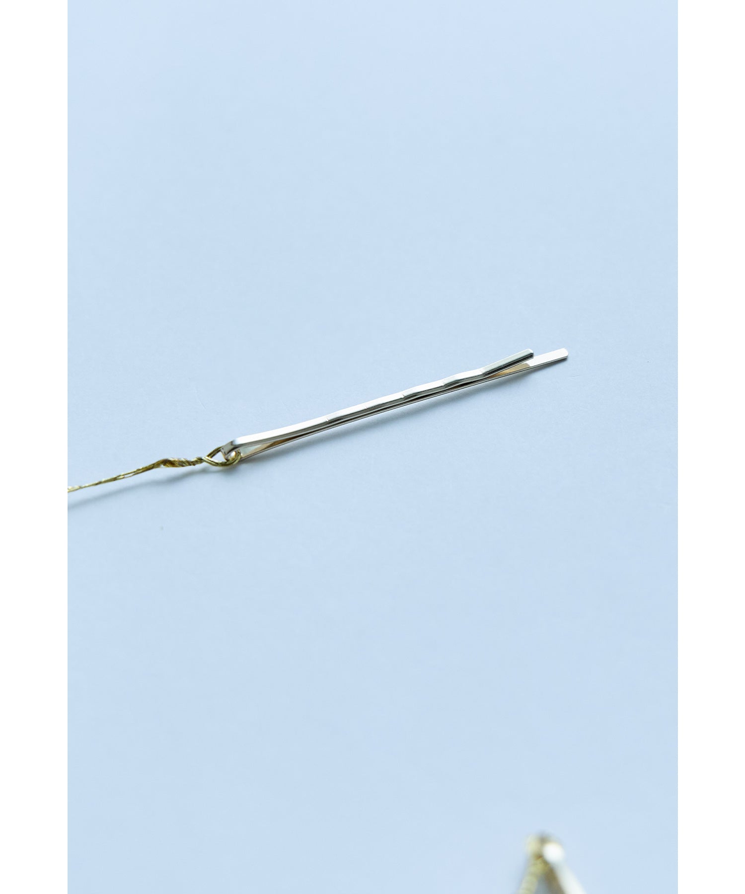 ニアナ niana メタルフラワーパールヘッドドレス ヘアアクセサリー ヘアピン 結婚式 二次会 成人式 同窓会 お呼ばれ オケージョン ウェディング (ゴールド) ゴールド