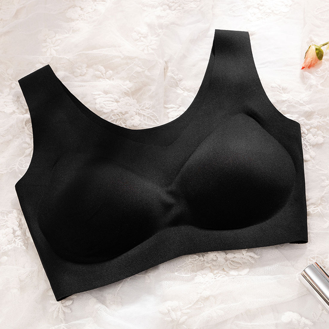 ニジブラ nijibra 裸の気持ちマシュマロタッチシ?ムレスブラ