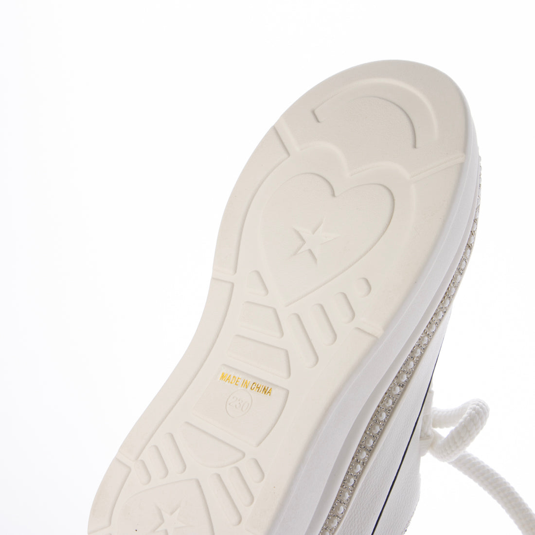 ヌーベル ヴォーグ リラックス Noubel Voug Relax ふわモコ 極太シューレース 厚底 ラインストーンスニーカー (ホワイト) ホワイト