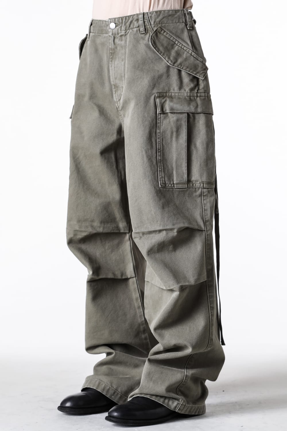 ノーメンテナンス NO MAINTENANCE Olive 6 Pocket Baggy Cargo (Olive) Olive