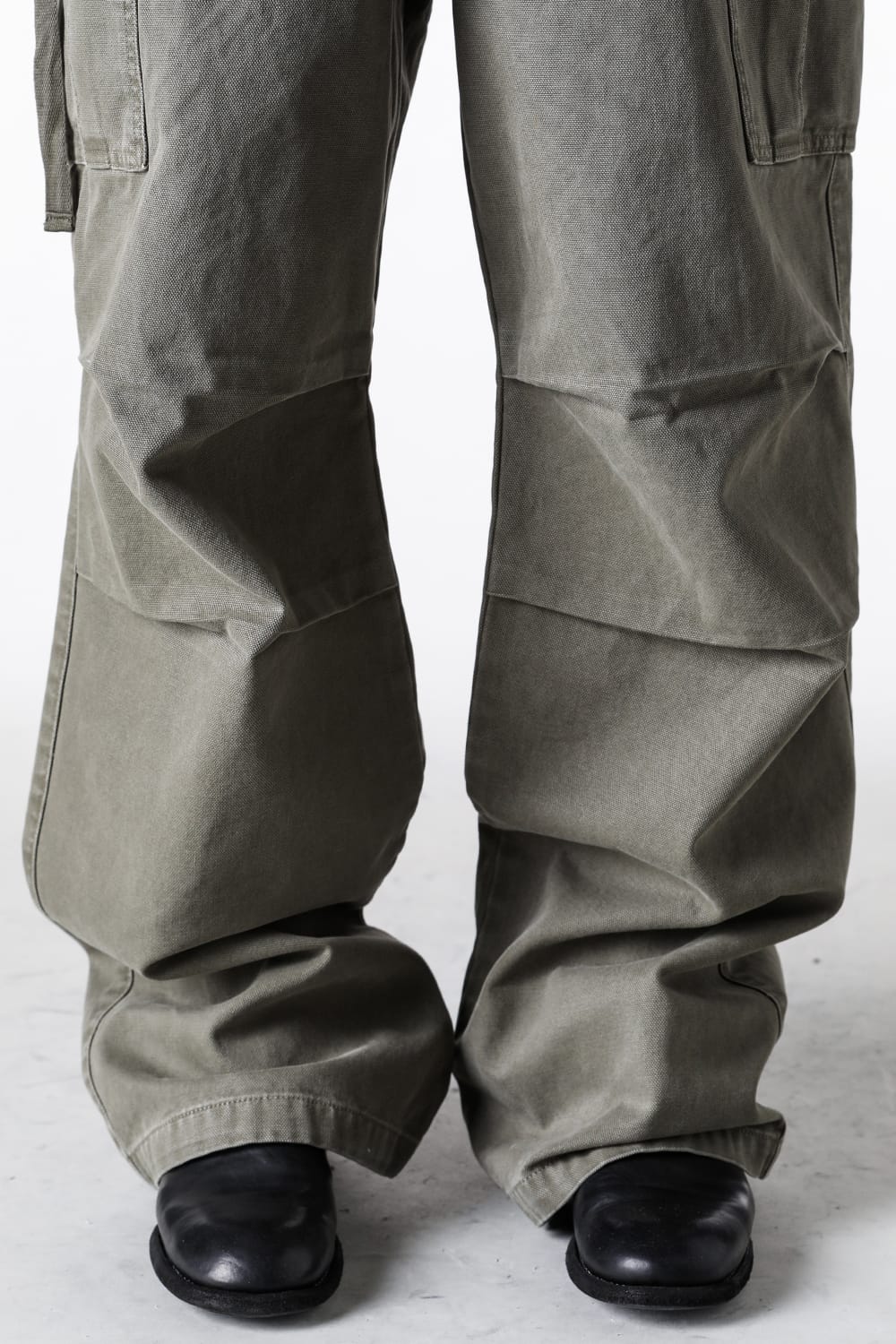 ノーメンテナンス NO MAINTENANCE Olive 6 Pocket Baggy Cargo (Olive) Olive