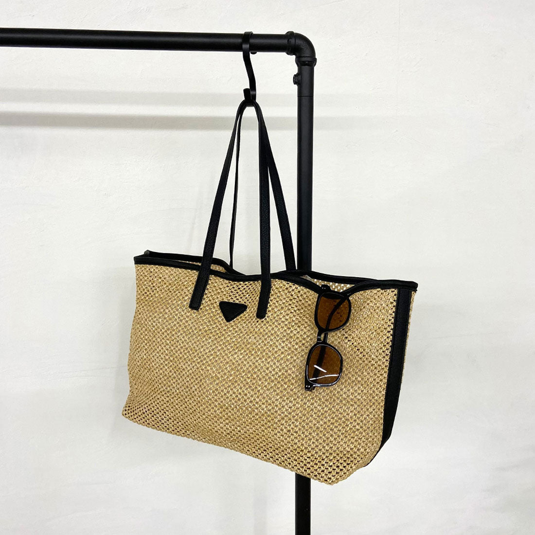 ノンヘッジ non-hedge 雑材トートバッグ (ブラック) ブラック