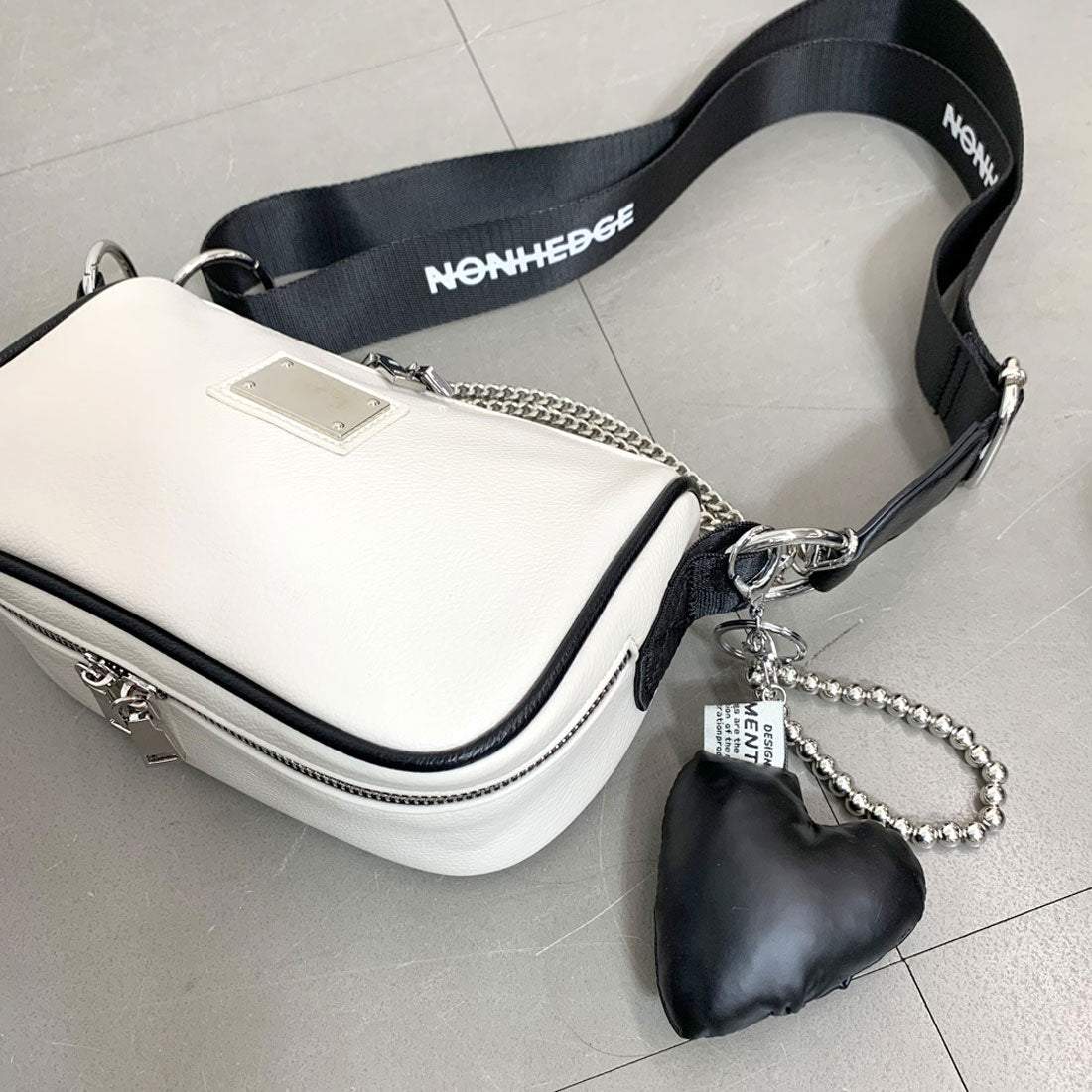 ノンヘッジ non-hedge ショルダーロゴ2WAYバッグ