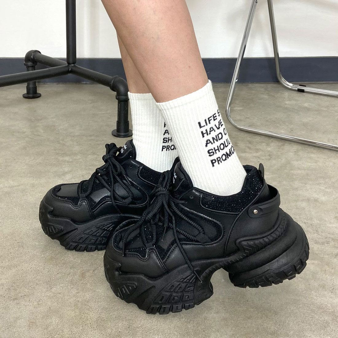 ノンヘッジ non-hedge ストーン厚底スニーカー (ブラック) ブラック