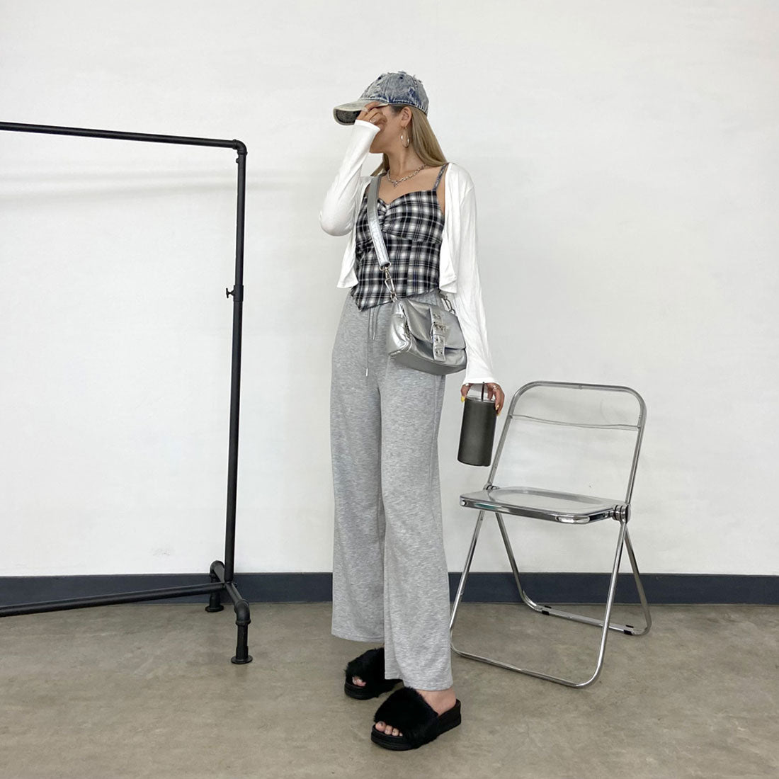 ノンヘッジ non-hedge ★WEB限定★ファーサンダル (ブラック) ブラック