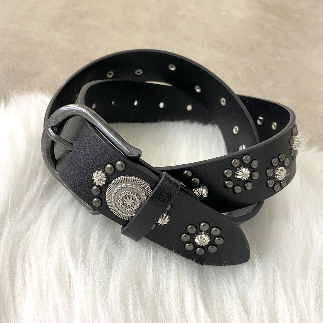 ノンヘッジ non-hedge スタッズモチーフベルト (ブラック) ブラック