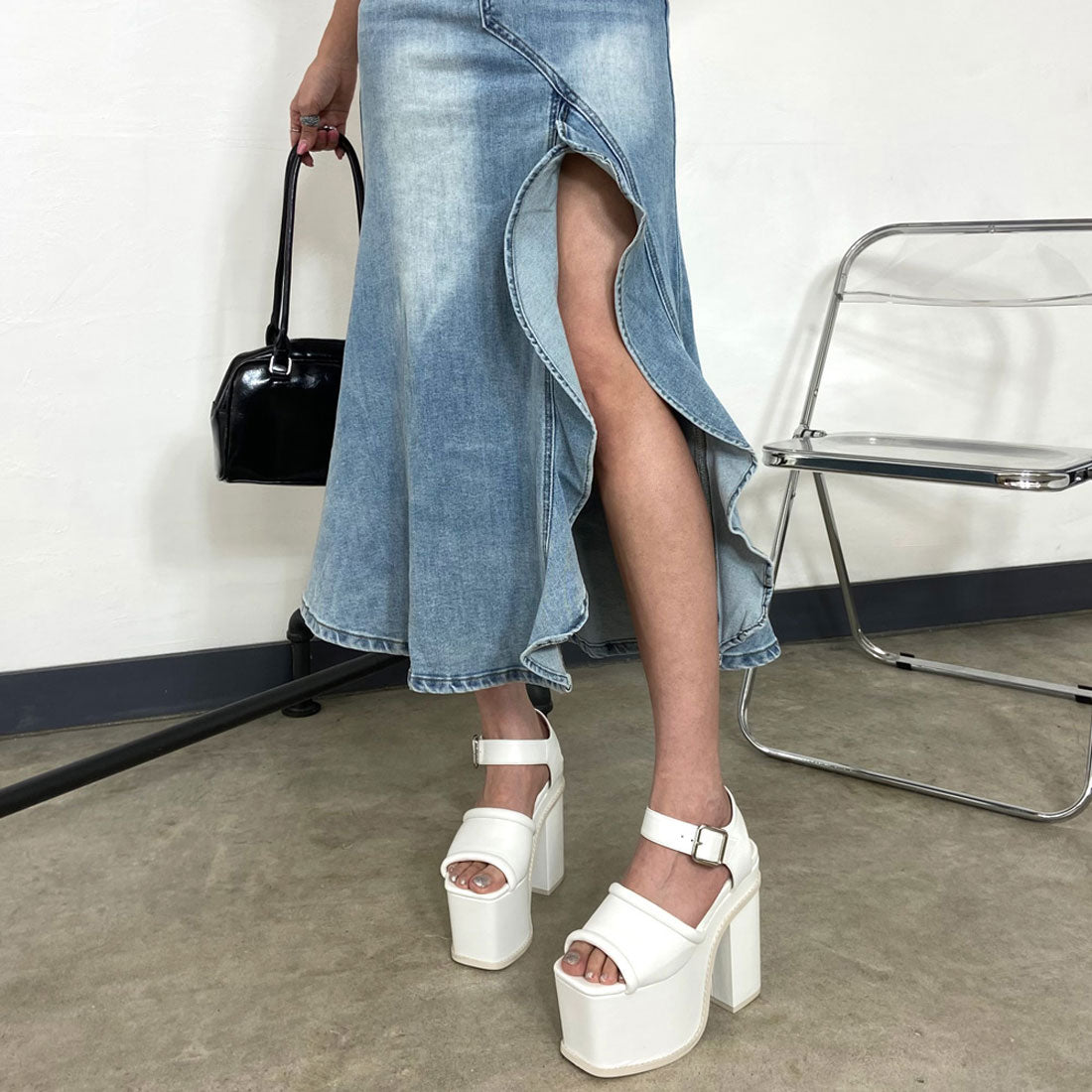 Non-hedge denim frill long skirt