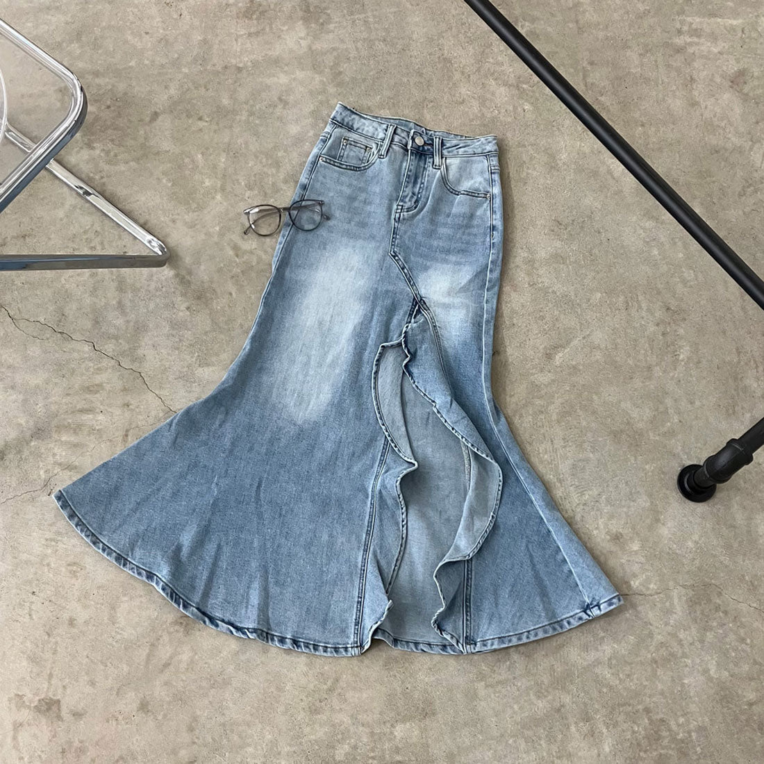 Non-hedge denim frill long skirt