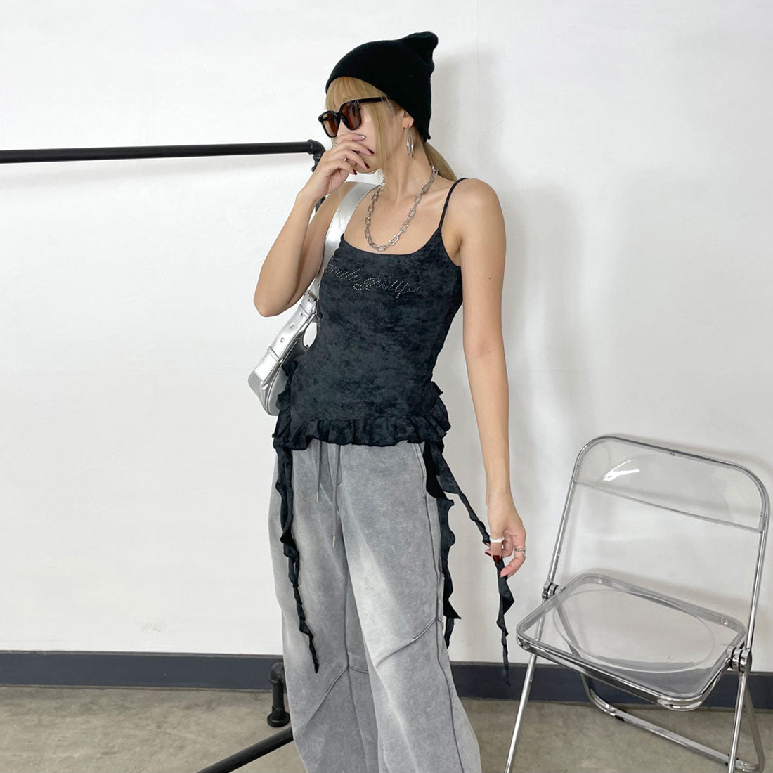 ノンヘッジ non-hedge ストーンロゴアシメトップス (チャコール) チャコール