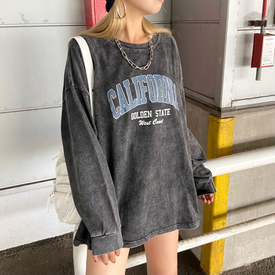 ノンヘッジ non-hedge ブリーチロゴビッグTシャツ (チャコール) チャコール