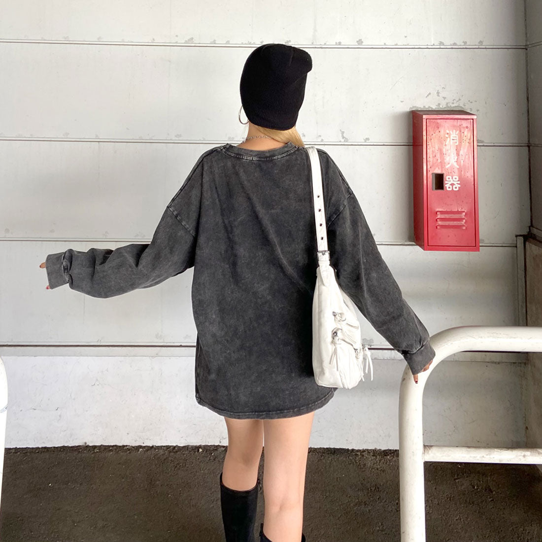 ノンヘッジ non-hedge ブリーチロゴビッグTシャツ (チャコール) チャコール