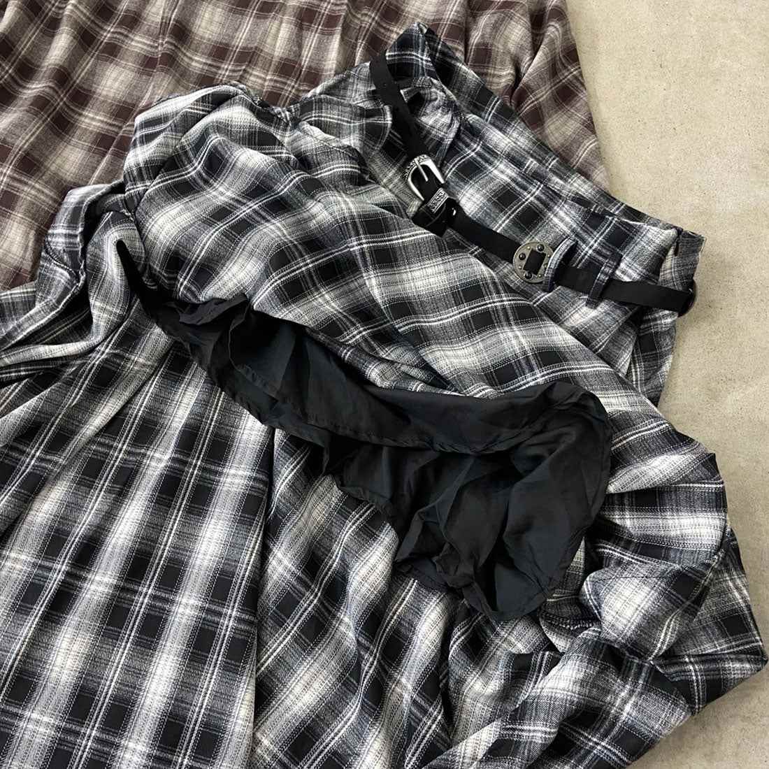 ノンヘッジ non-hedge ベルト付きイレヘムチェックロングスカート (ブラウン) ブラウン