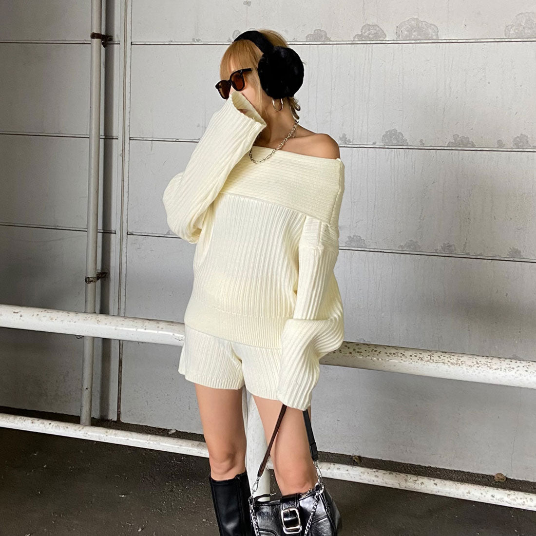 ノンヘッジ non-hedge オフショルニットトップス・ショートパンツセットアップ (モカ) モカ