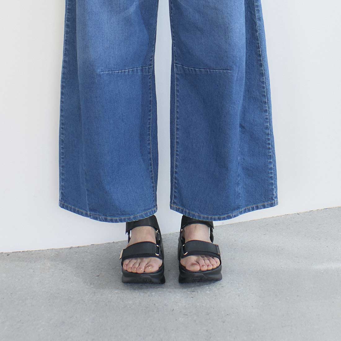 Noyau Thick-soled Satin Velcro Sports Sandals