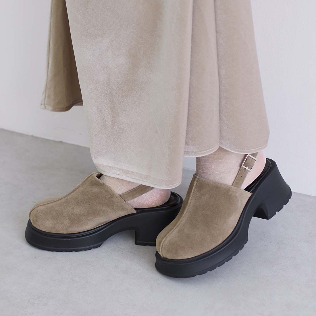 中心線防水台木鞋涼鞋