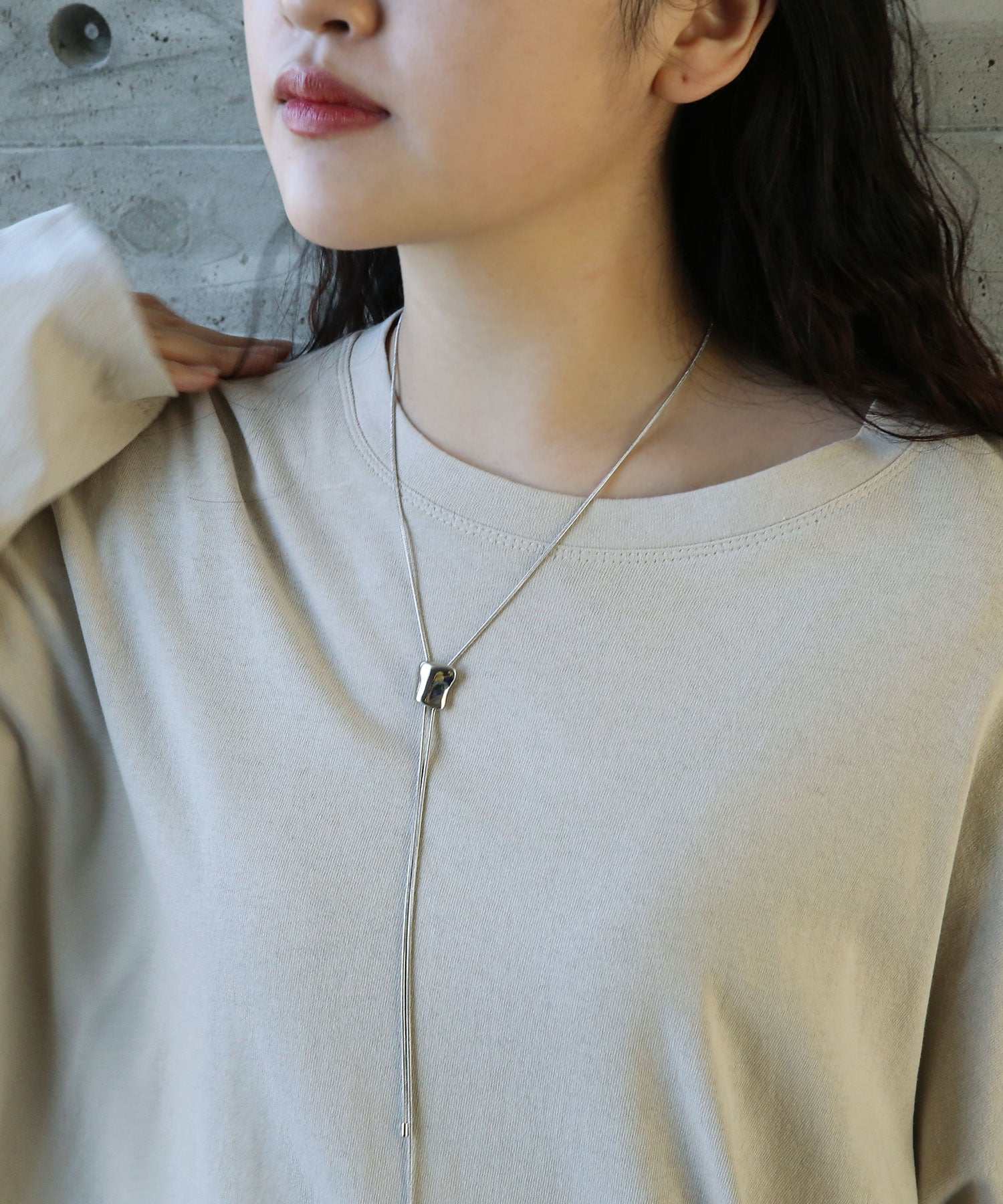 コレカラ colleca la ループロングネックレス (シルバー) シルバー