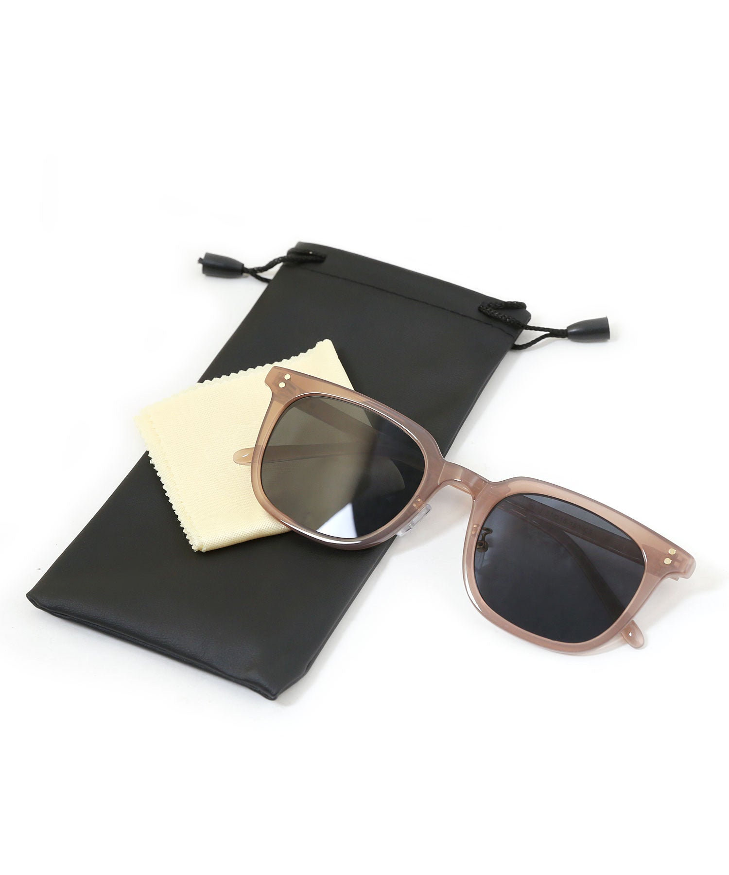 "Colleca La" Wellington-type self-frame sunglasses with nose pads