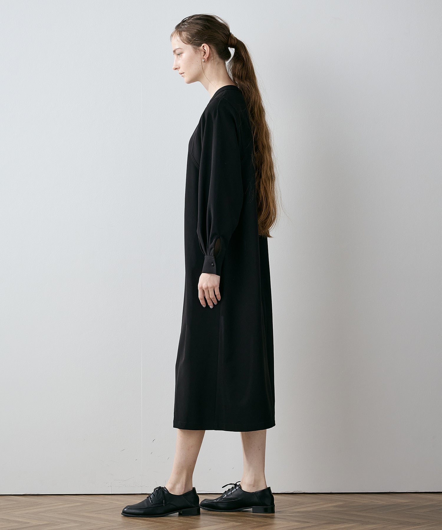 LE SOUK HOLIDAY Cut Georgette Dress