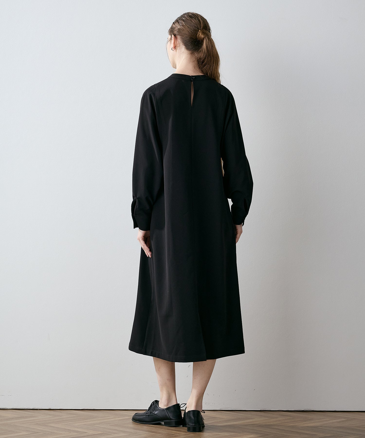 LE SOUK HOLIDAY Cut Georgette Dress