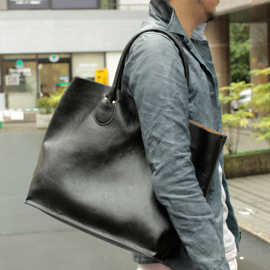 <ロングセラー>オティアス Otias シュリンクレザータイプ合皮トートバッグ/取り外し可能なバッグインバッグ付き(BK) BK