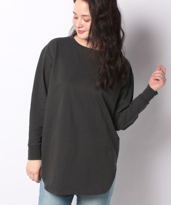 long-sleeve T-shirt