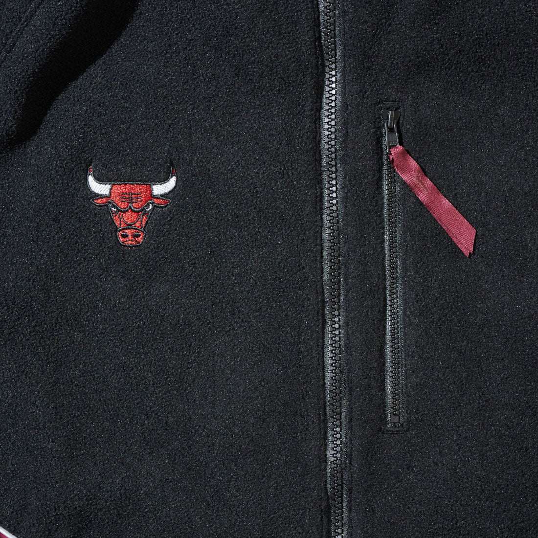 オフ ザ コート バイ エヌビーエー OFF THE COURT by NBA OFF THE COURT BOA FLEECE ANORAK JACKET(オフ ザ コート ボアフリース アノラックジャケット) (BLK/BULLS) BLK/BULLS