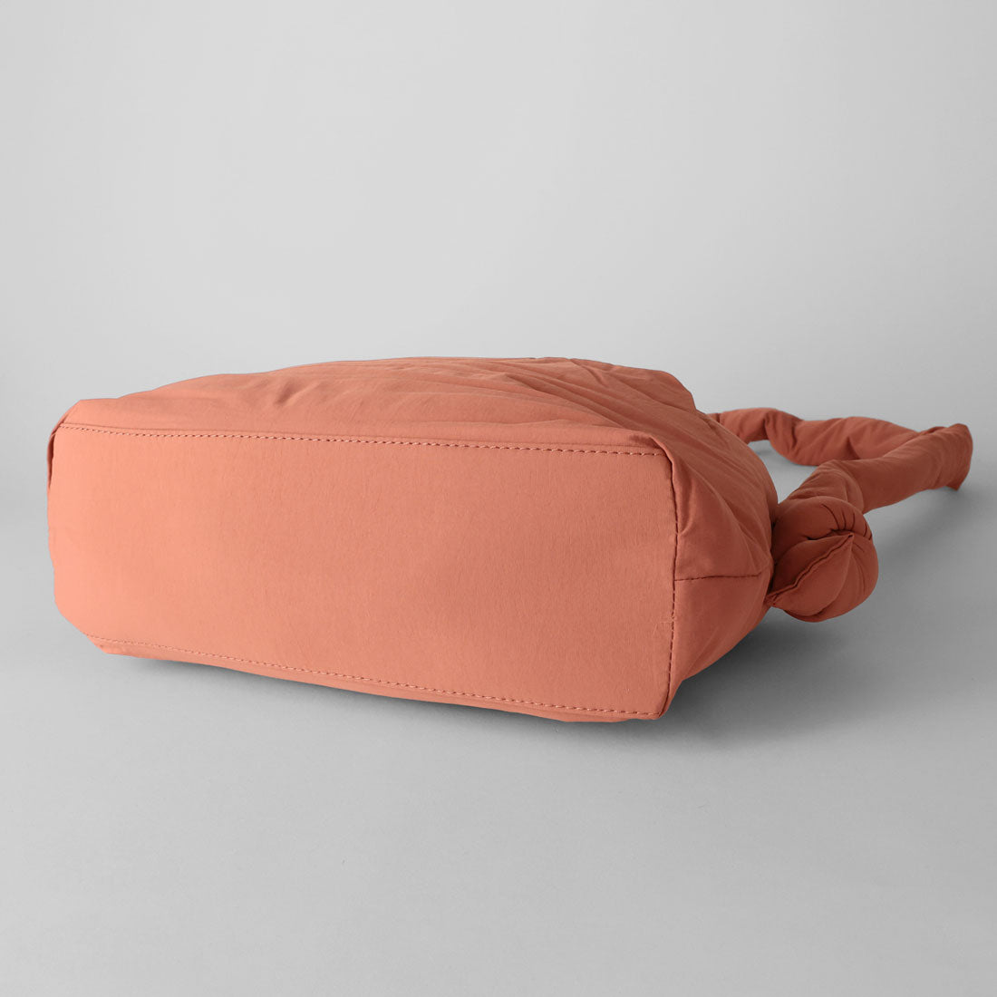 オレンド OLEND ショルダーバッグ ミニオナ ソフトバッグ ソフトピーチ 2WAY 軽量 MINIONA SOFT BAG SOFT PEACH (ソフトピーチ) ソフトピーチ