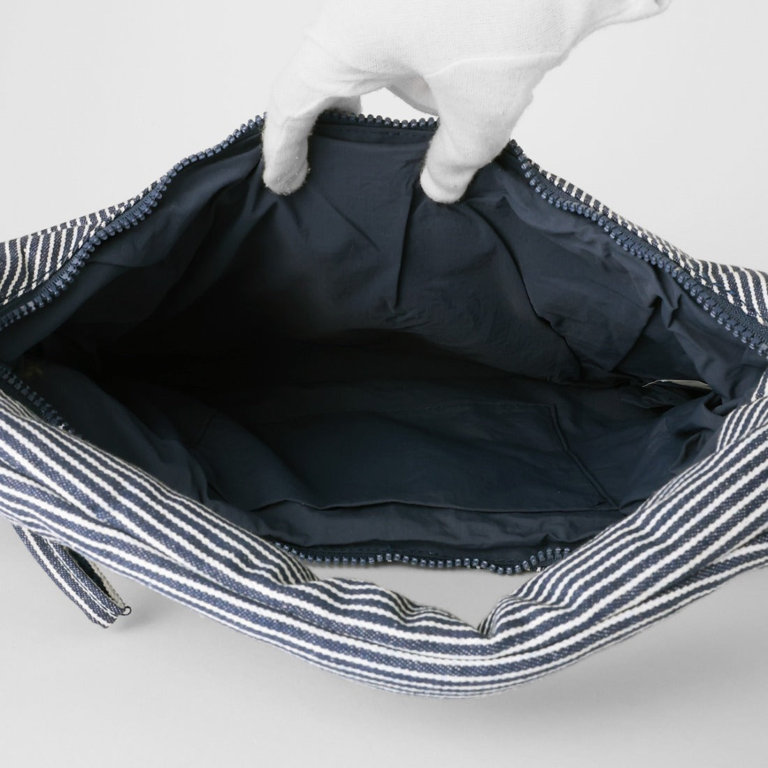 オレンド OLEND ショルダーバッグ ニコ バッグ コットン ネイビー ストライプ 軽量 スリム NICO BAG COTTON NAVY STRIPE (コットン ネイビー ストライプ) コットン ネイビー ストライプ