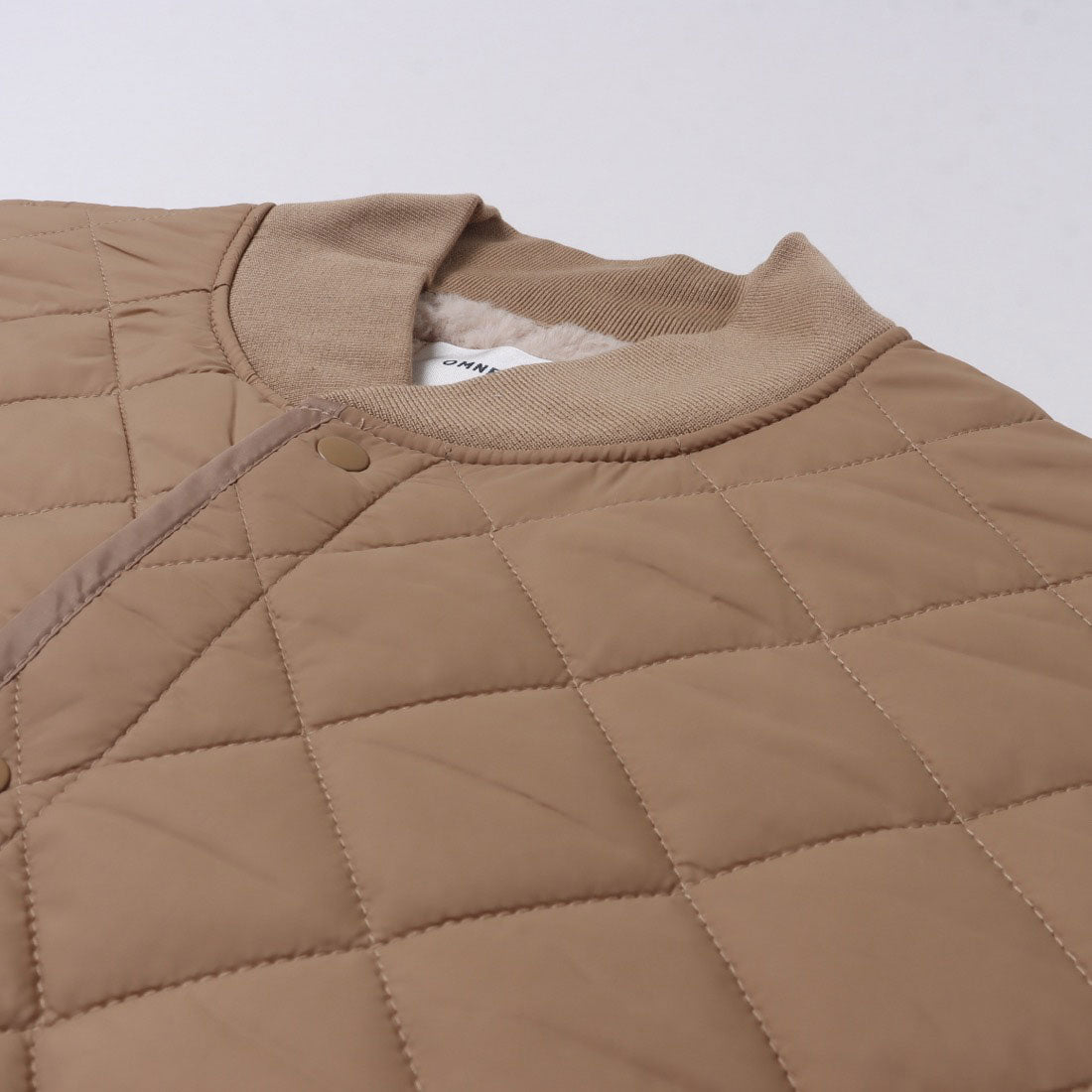 オムネス OMNES 裏ファーキルティングブルゾン (カーキ) カーキ