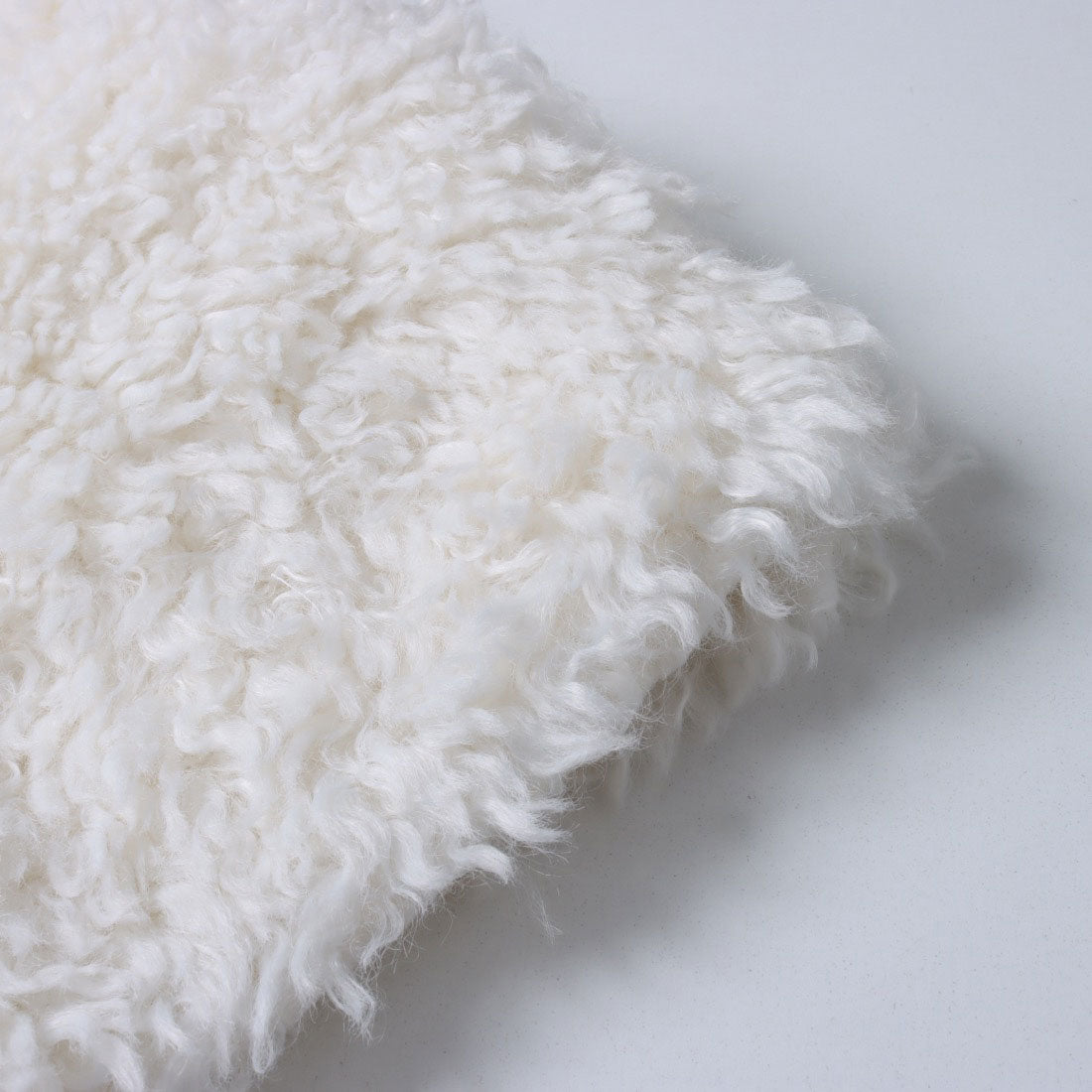 オムネス OMNES プードルロングファーベスト (アイボリー) アイボリー