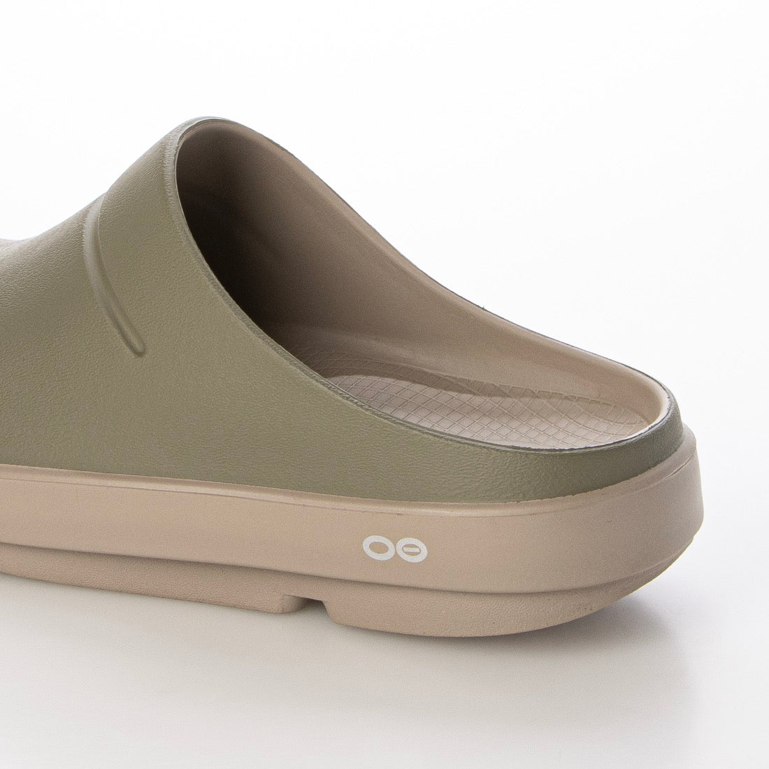ウーフォス OOFOS OOcloog Luxe(ウークルッグ ルクス)リカバリーサンダル ユニセックス クロッグ 衝撃吸収 正規品 (NomadFoliage) NomadFoliage