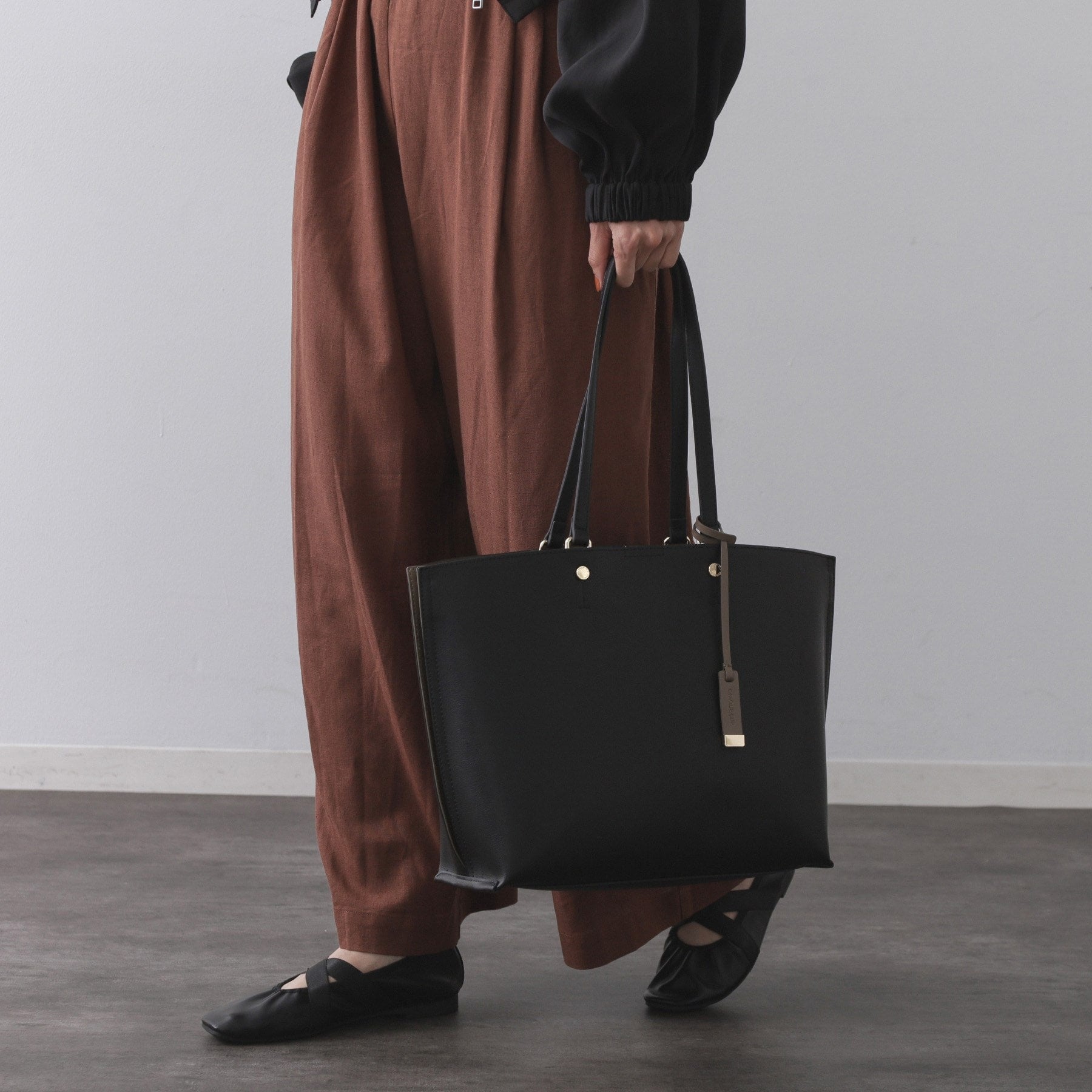 オペーク ドット クリップ OPAQUE.CLIP 【名品/A4サイズ対応】バイカラースムーストートバッグ (ブラウン(544)) ブラウン(544)