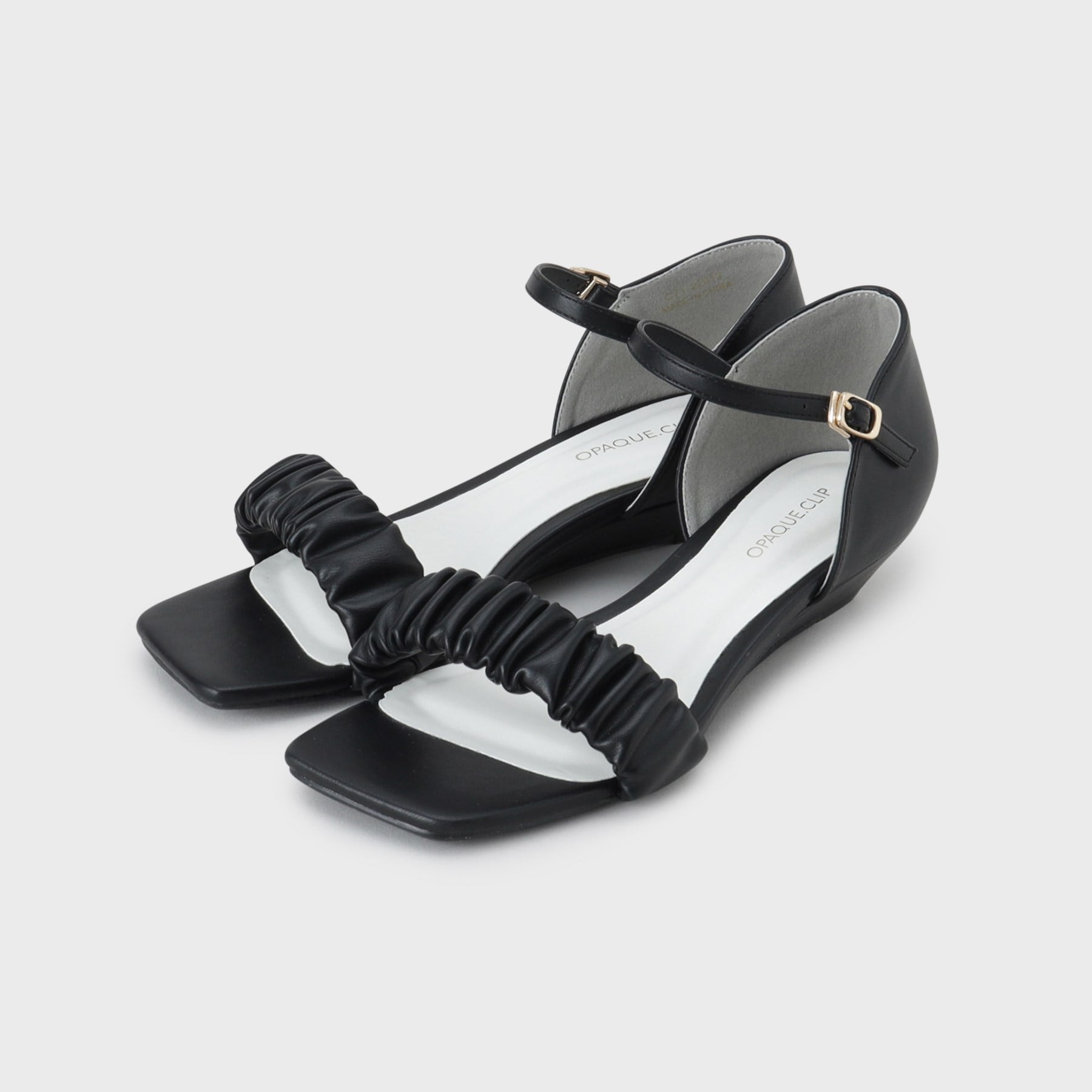 オペーク ドット クリップ OPAQUE.CLIP ギャザーフリルベルトウェッジソールサンダル (ブラック(019)) ブラック(019)