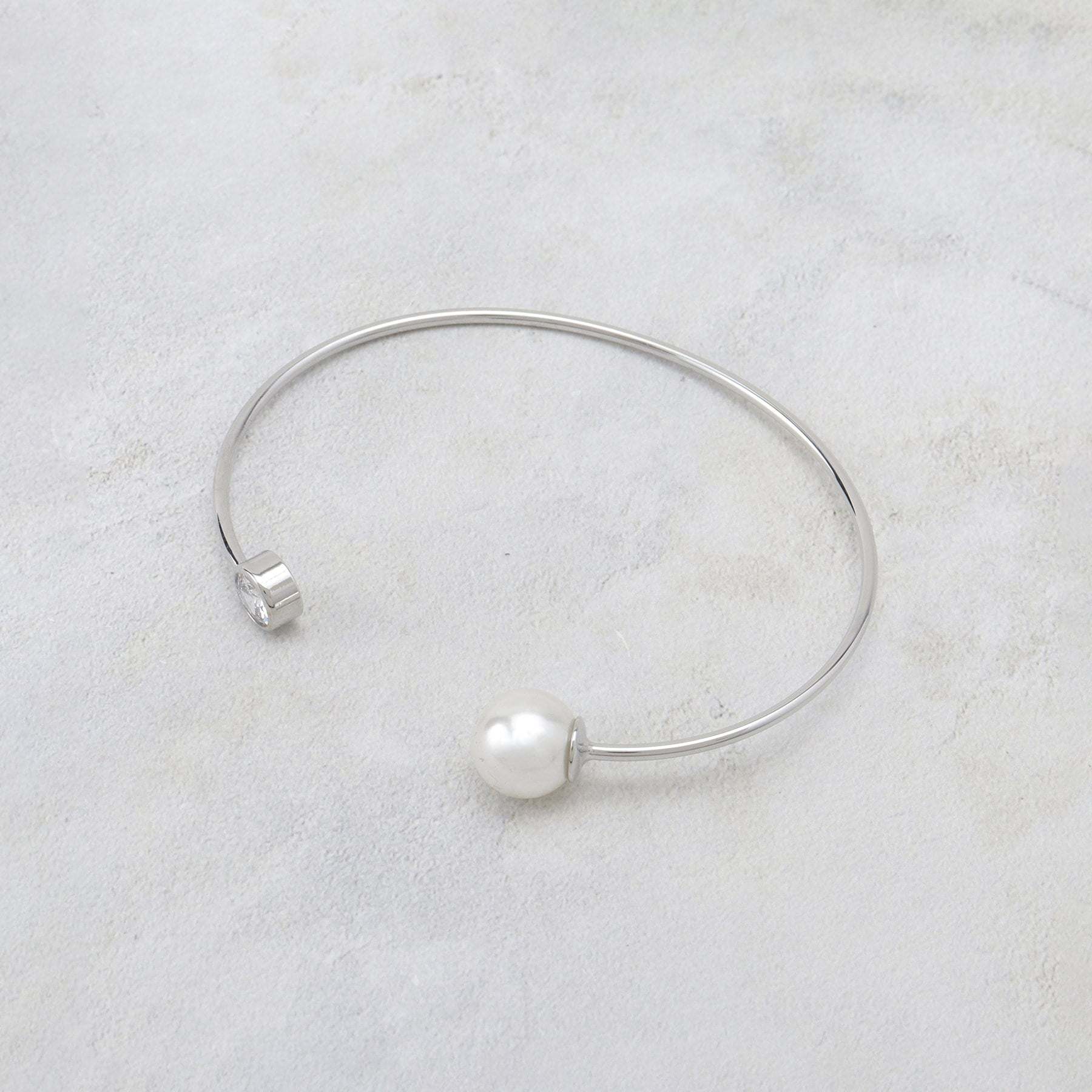 オペーク ドット クリップ OPAQUE.CLIP フェイクパールビジュー メタルバングル (シルバー(006)) シルバー(006)