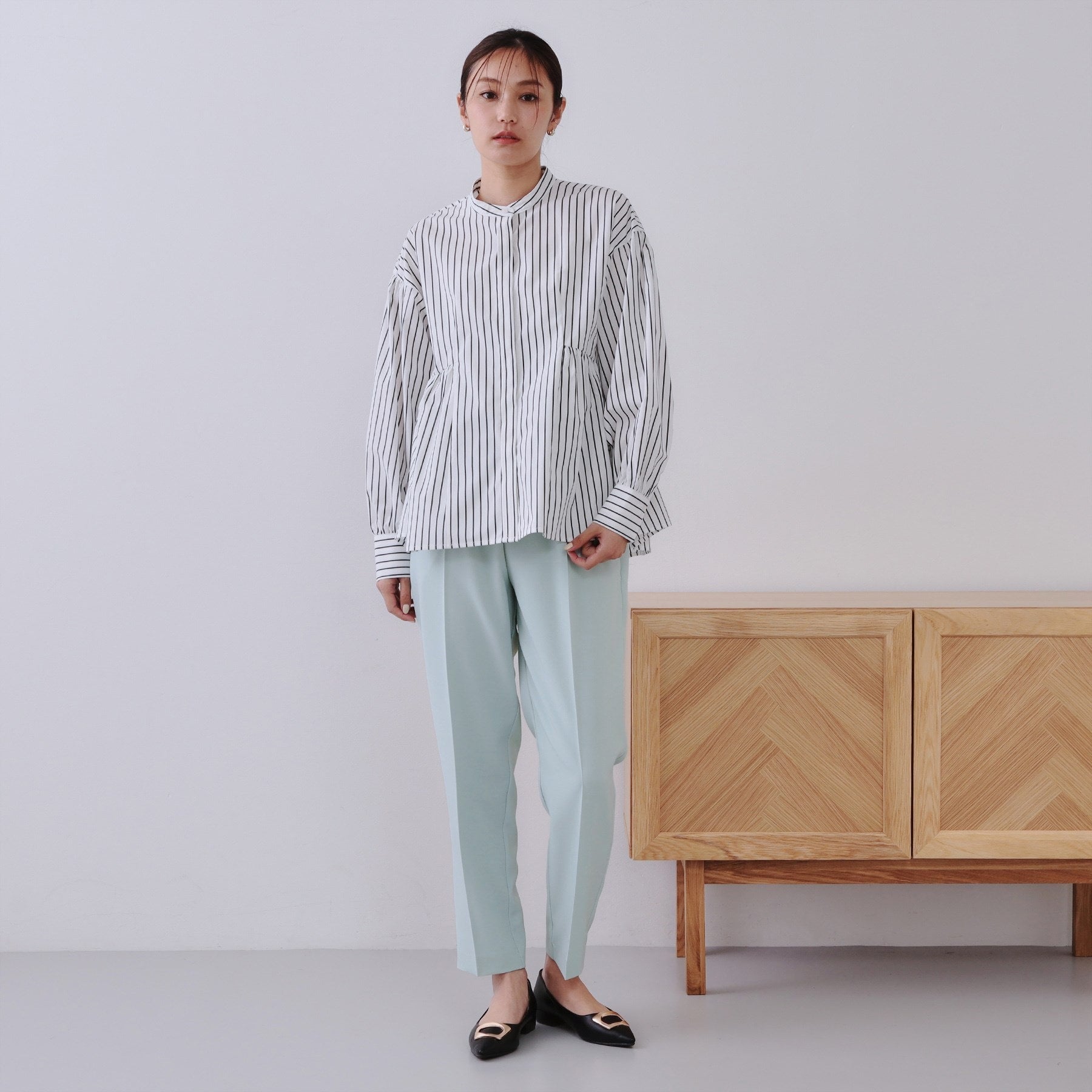 オペーク ドット クリップ OPAQUE.CLIP 美脚ストレッチイージーテーパードパンツ【洗濯機洗い可/防シワ】 (サックスブルー(090)) サックスブルー(090)