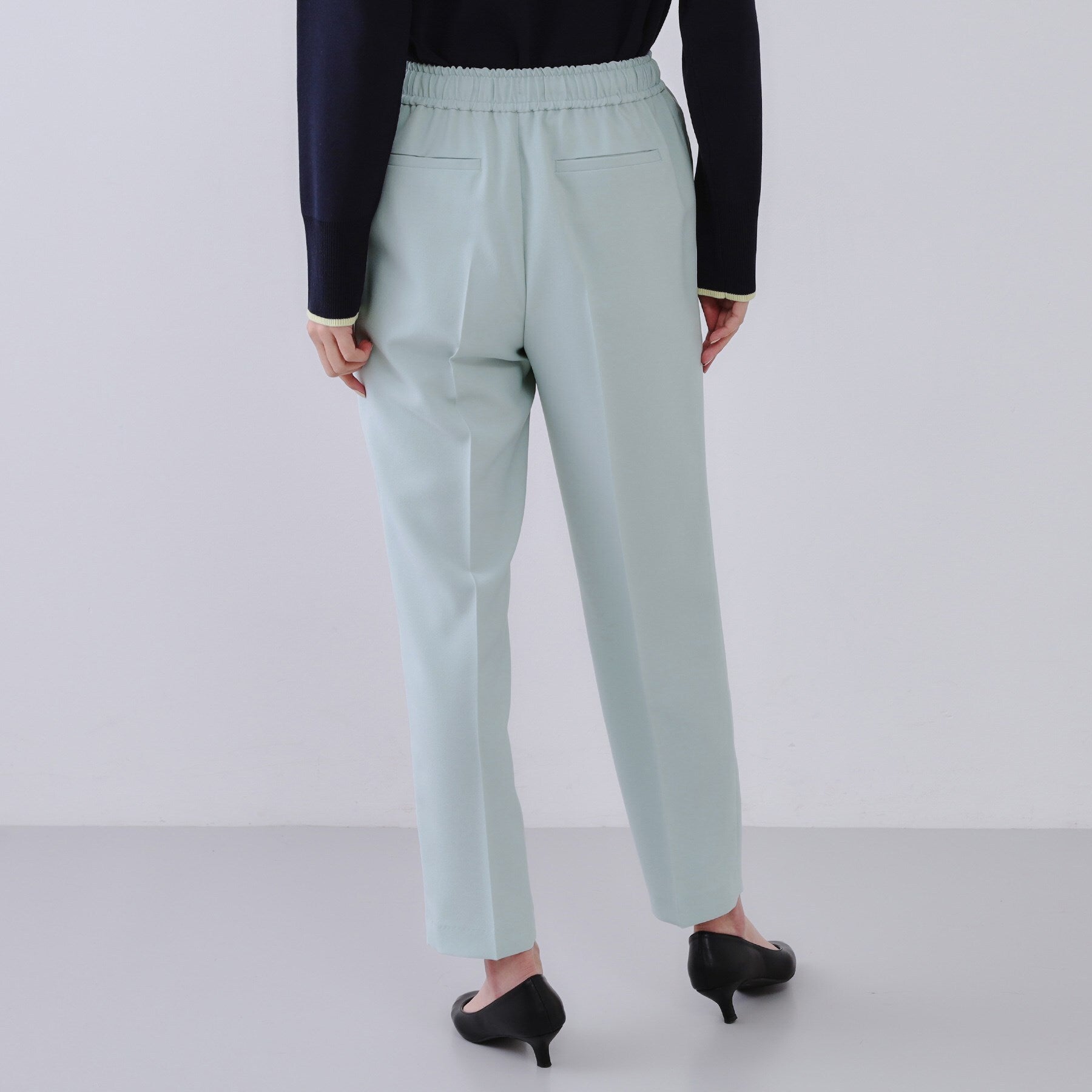 オペーク ドット クリップ OPAQUE.CLIP 美脚ストレッチイージーテーパードパンツ【洗濯機洗い可/防シワ】 (サックスブルー(090)) サックスブルー(090)