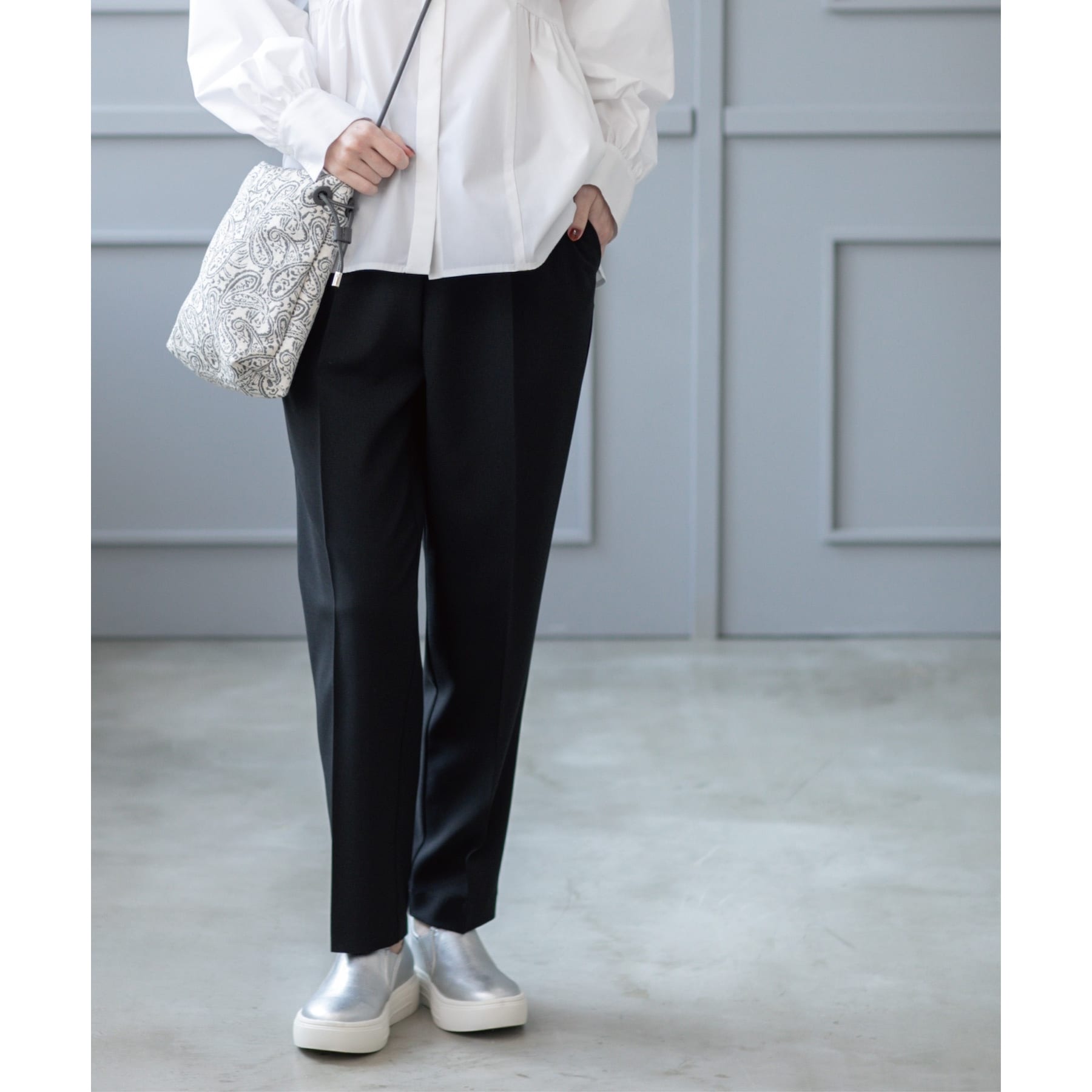 オペーク ドット クリップ OPAQUE.CLIP 美脚ストレッチイージーテーパードパンツ【洗濯機洗い可/防シワ】 (ブラック(019)) ブラック(019)