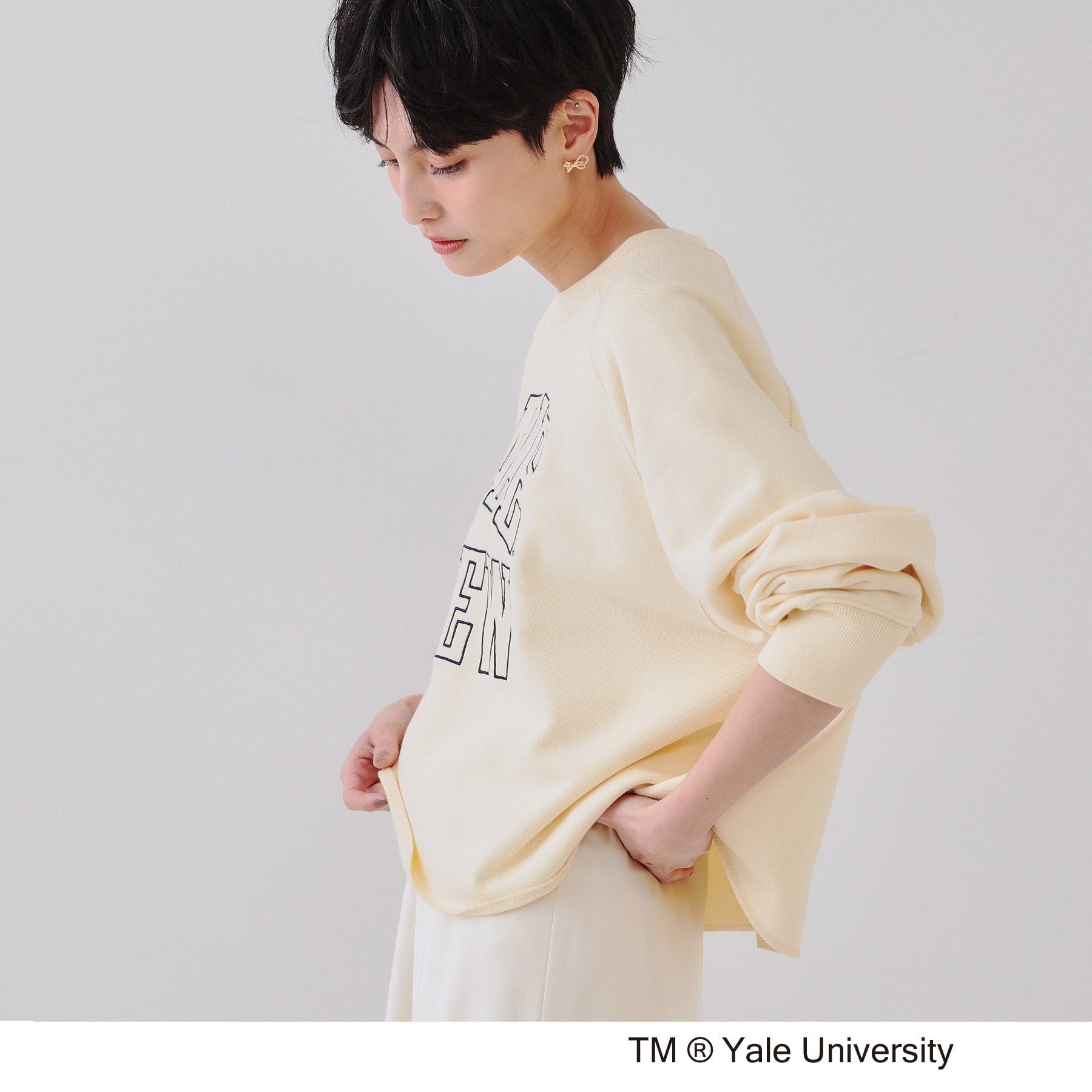 OPAQUE.CLIP OPAQUE.CLIP College Logo Sweat Pullover