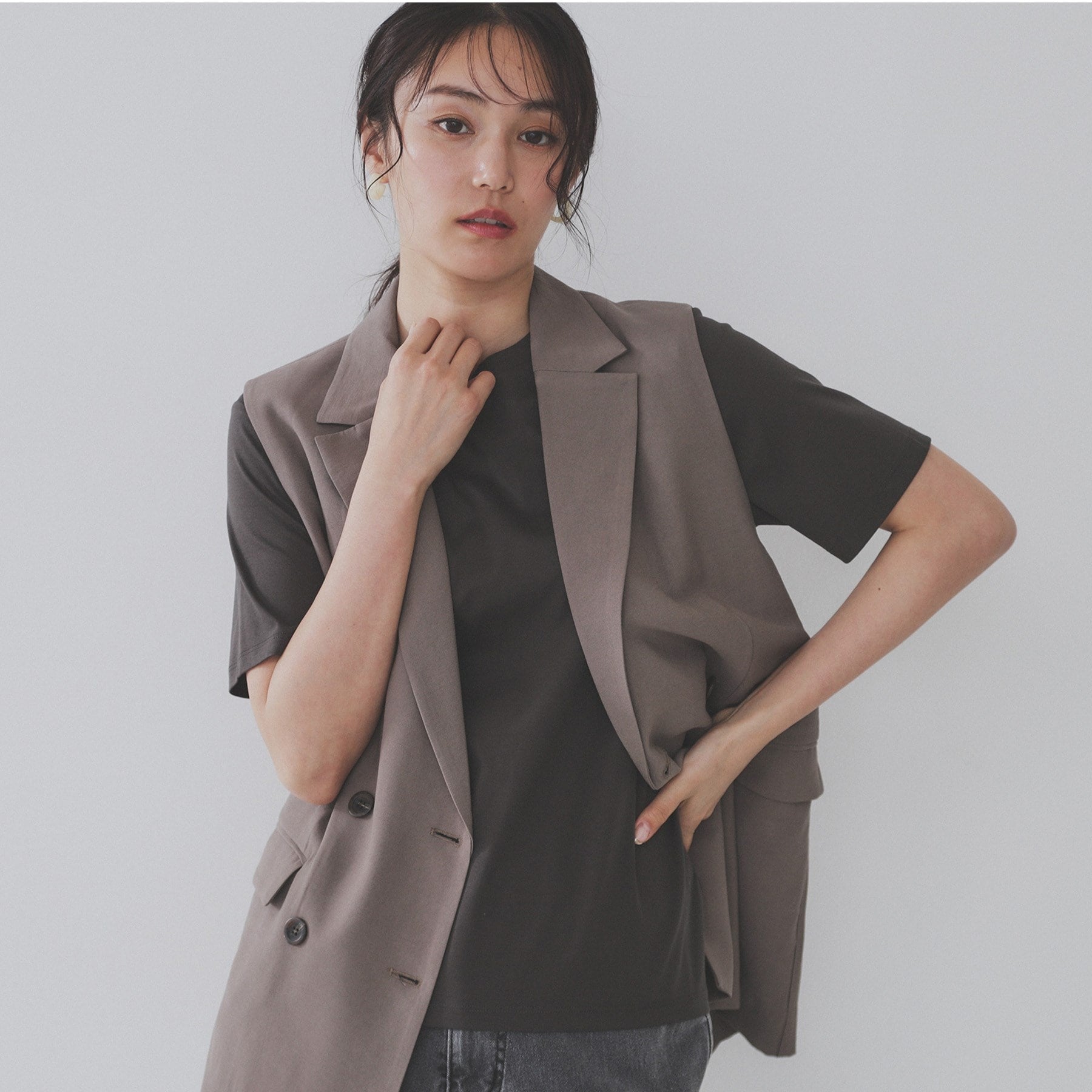 オペーク ドット クリップ OPAQUE.CLIP 《5color》ベーシックTシャツ【接触冷感/洗濯機洗い可】 (チャコールグレー(014)) チャコールグレー(014)