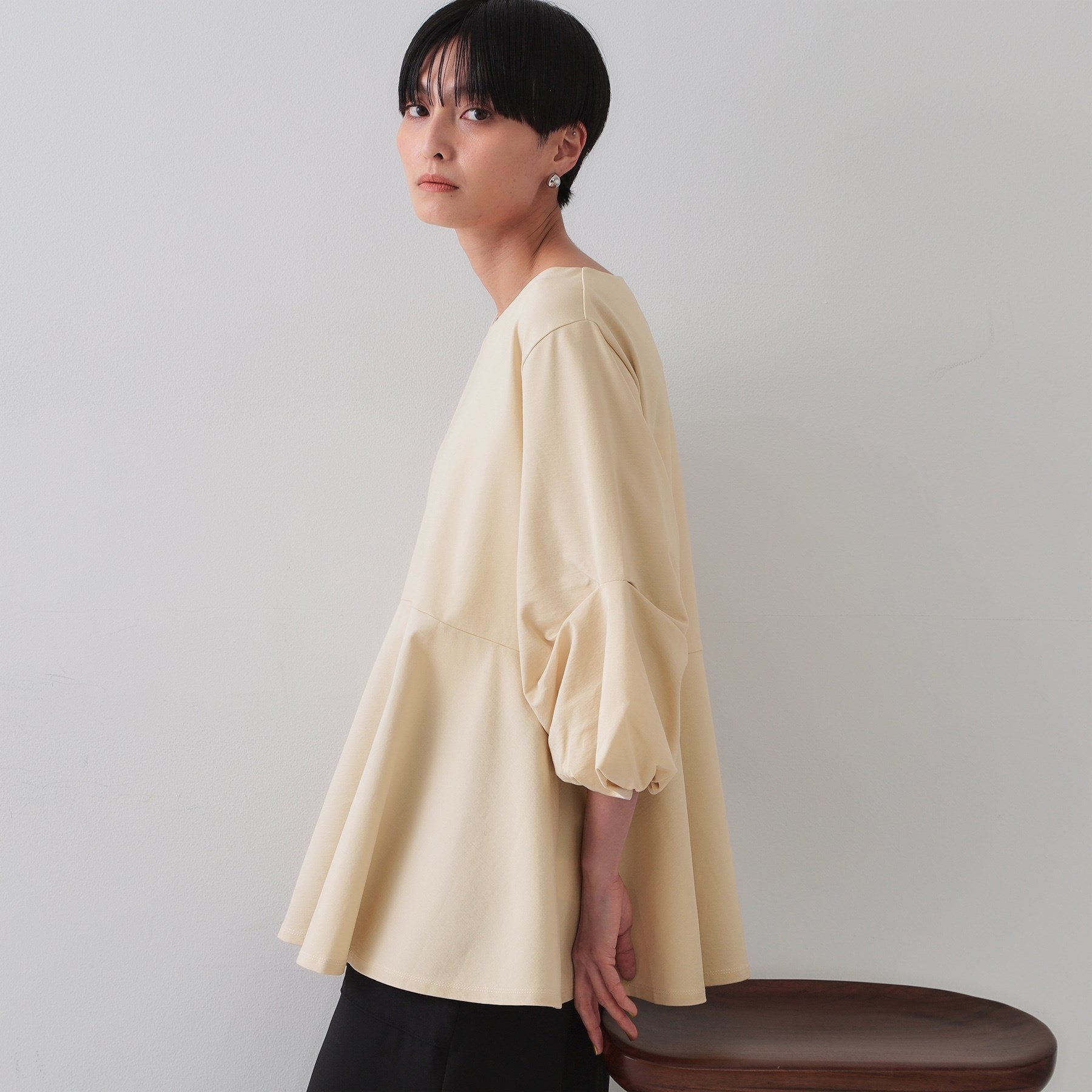 オペーク ドット クリップ OPAQUE.CLIP タックスリーブペプラムトップス【洗濯機洗い可】 (ホワイト(001)) ホワイト(001)