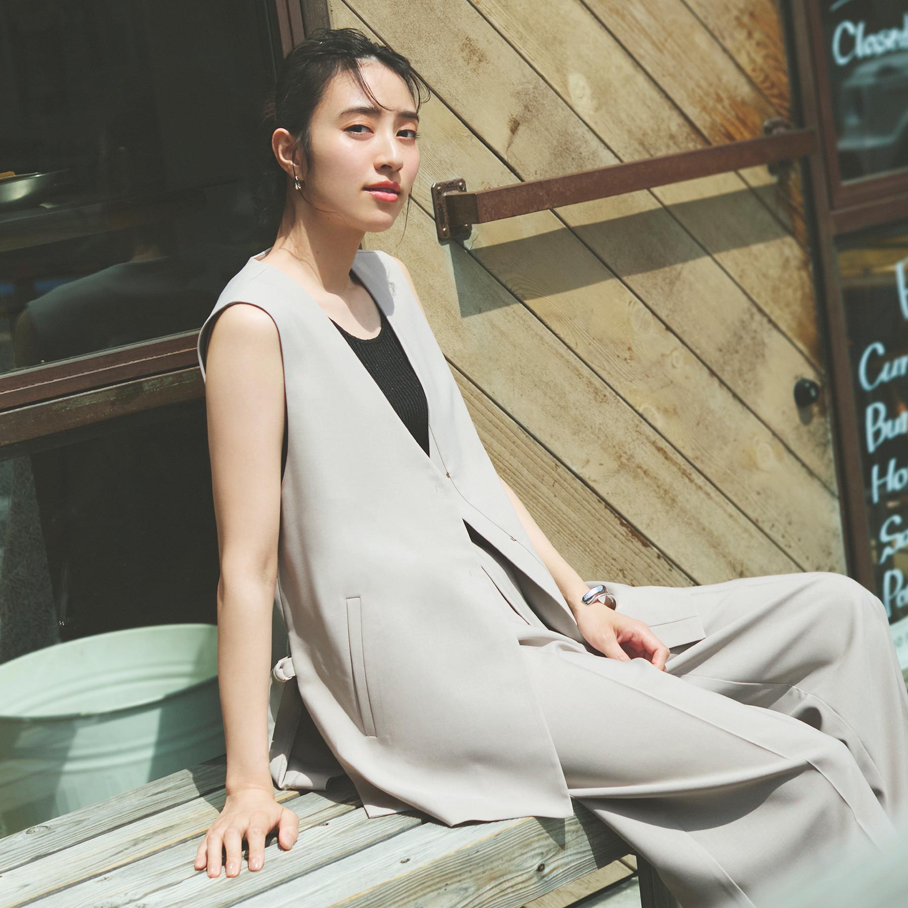 オペーク ドット クリップ OPAQUE.CLIP UV ストレッチVネックジレ/セットアップ対応【洗濯機洗い可/接触冷感/抗ピル】 (ライトグレー(011)) ライトグレー(011)