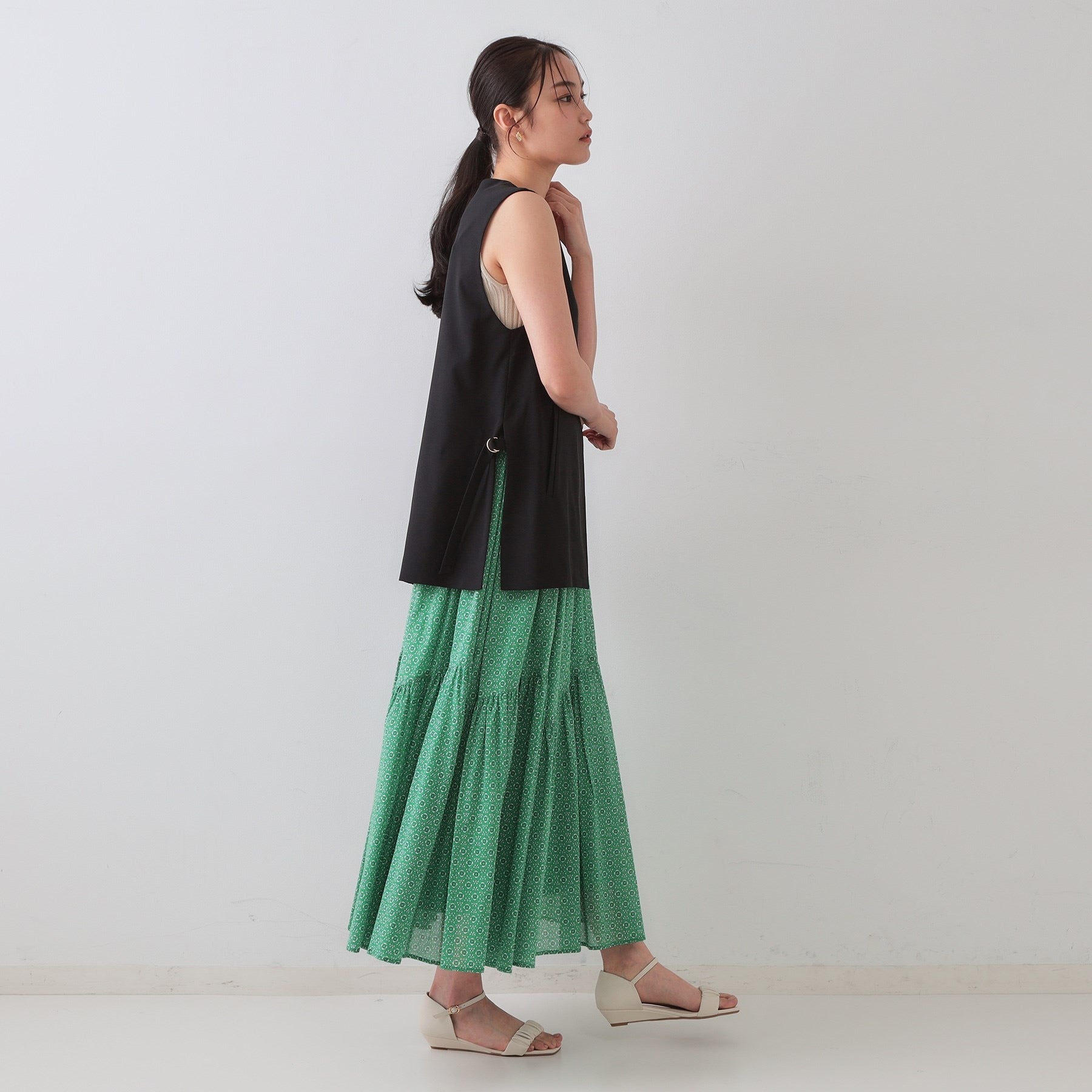 オペーク ドット クリップ OPAQUE.CLIP UV ストレッチVネックジレ/セットアップ対応【洗濯機洗い可/接触冷感/抗ピル】 (ライトグレー(011)) ライトグレー(011)