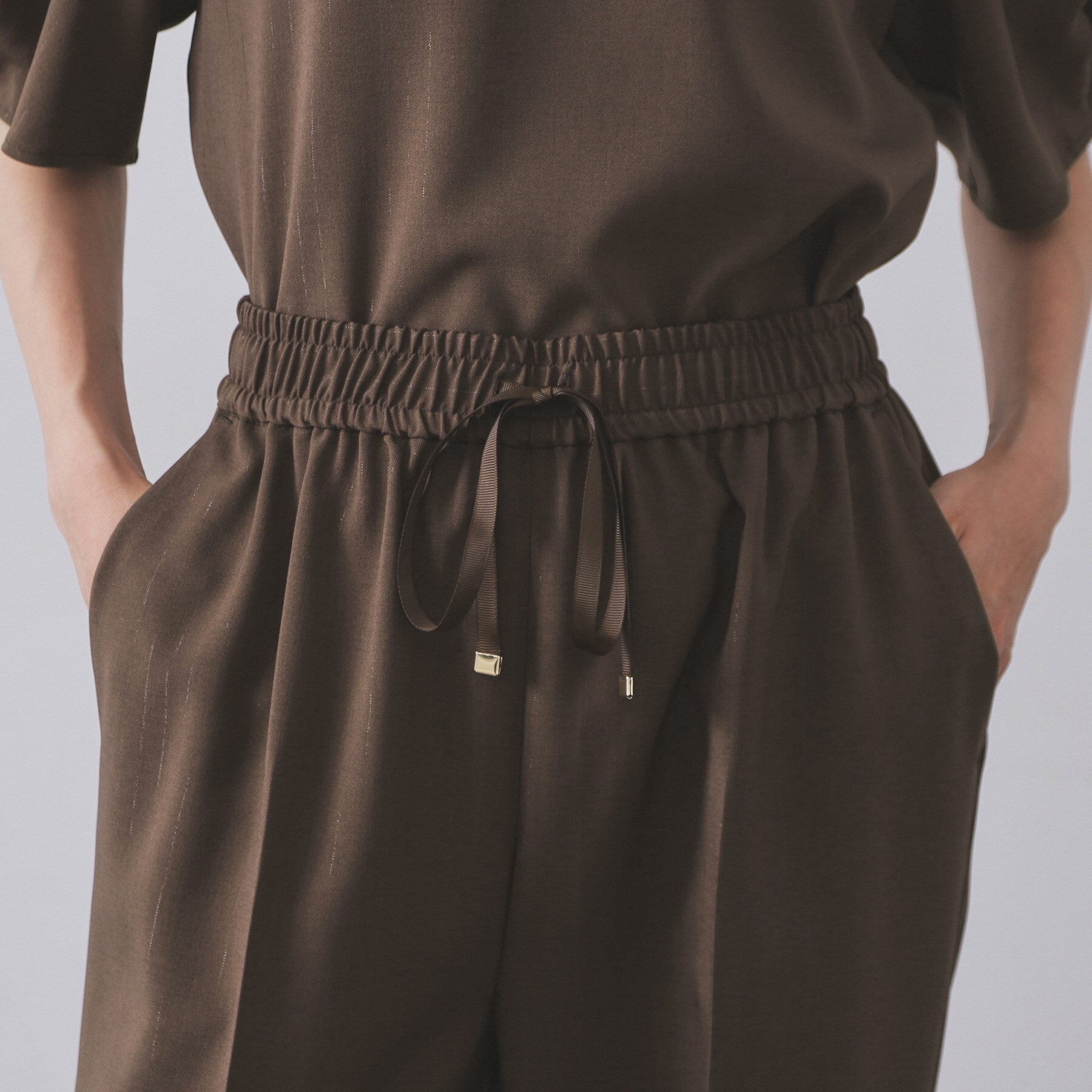 オペーク ドット クリップ OPAQUE.CLIP ラメストライプイージーワイドパンツ/セットアップ可【洗濯機洗い可/防シワ/吸水速乾】 (ブラック(319)) ブラック(319)