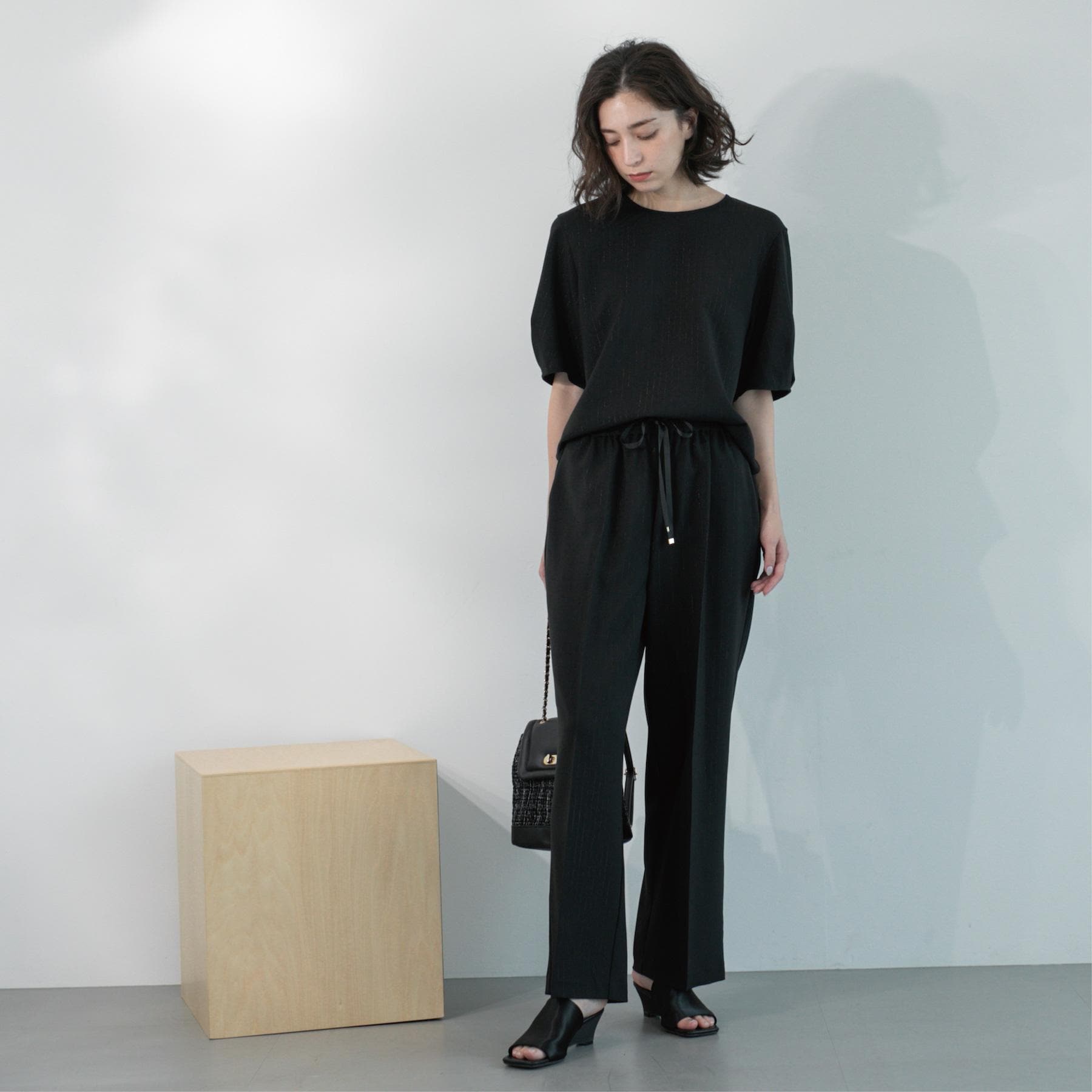 オペーク ドット クリップ OPAQUE.CLIP ラメストライプイージーワイドパンツ/セットアップ可【洗濯機洗い可/防シワ/吸水速乾】 (ブラック(319)) ブラック(319)