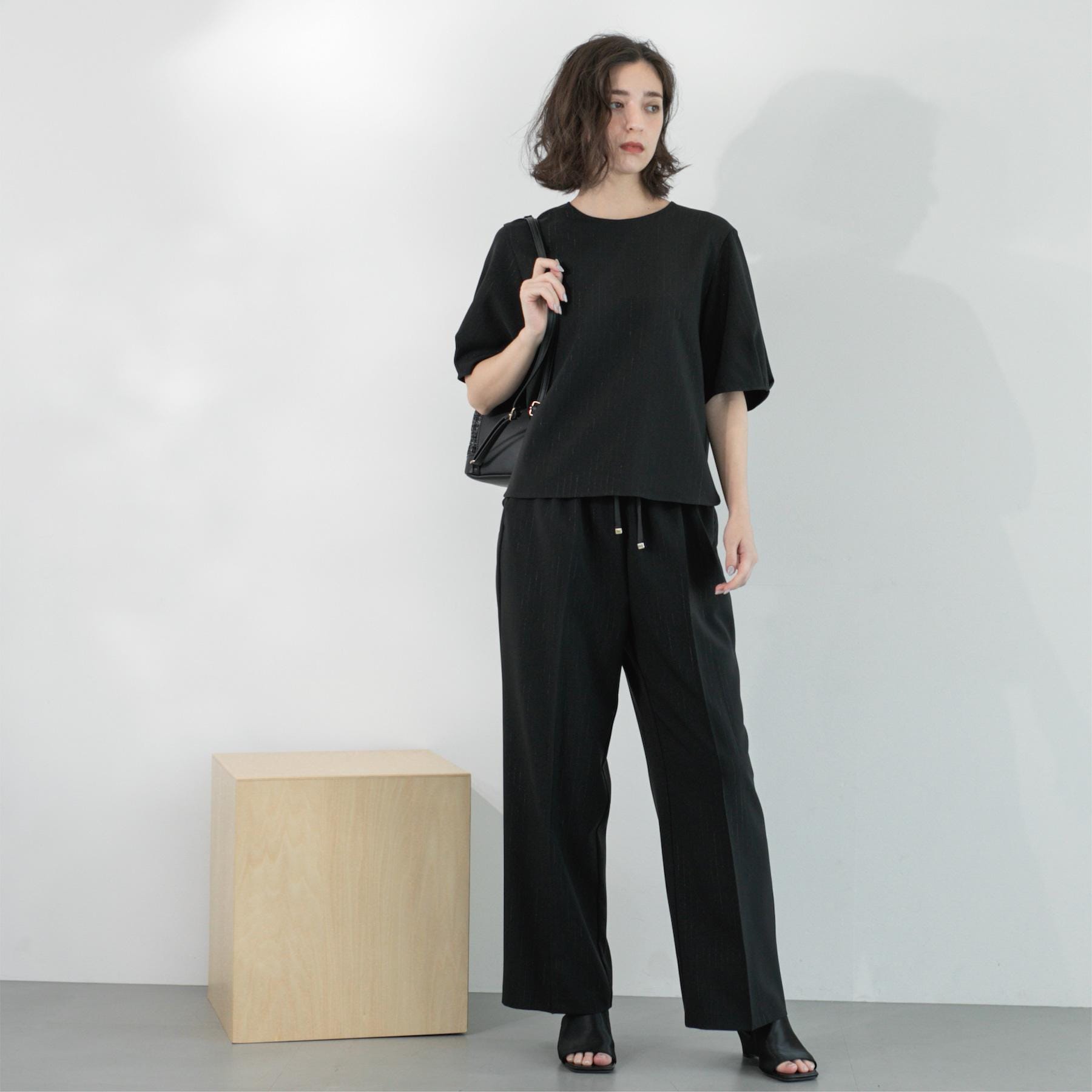 オペーク ドット クリップ OPAQUE.CLIP ラメストライプイージーワイドパンツ/セットアップ可【洗濯機洗い可/防シワ/吸水速乾】 (ブラック(319)) ブラック(319)