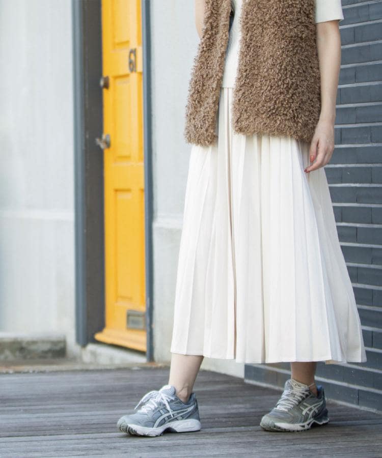 オペーク ドット クリップ OPAQUE.CLIP フェイクスウェードイージープリーツスカート【静電気防止加工/洗濯機洗い可】 (オフホワイト(003)) オフホワイト(003)