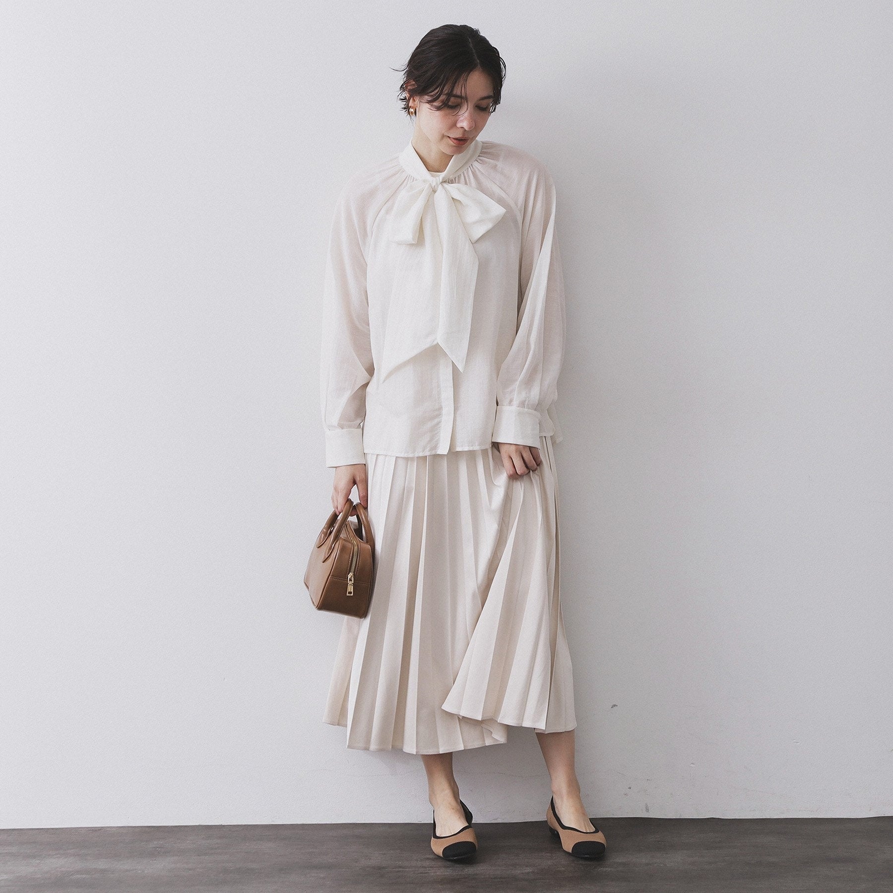 オペーク ドット クリップ OPAQUE.CLIP 2WAYシアーボウタイブラウス【洗濯機洗い可】 (チャコールグレー(014)) チャコールグレー(014)