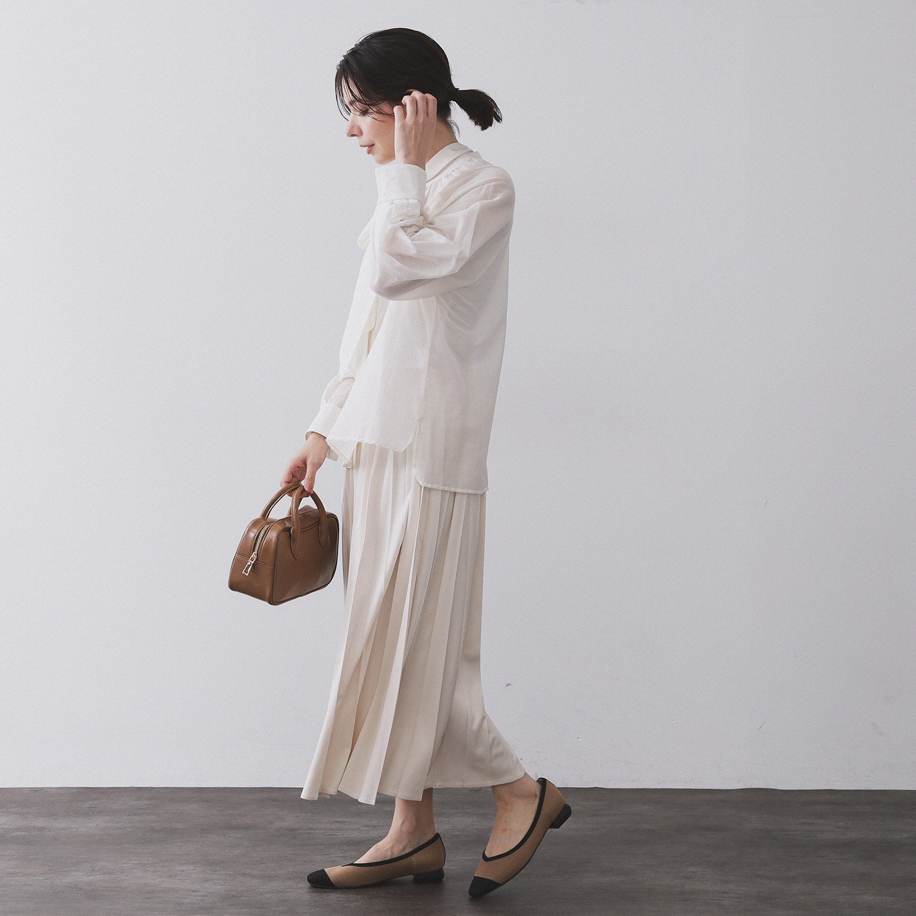 オペーク ドット クリップ OPAQUE.CLIP 2WAYシアーボウタイブラウス【洗濯機洗い可】 (チャコールグレー(014)) チャコールグレー(014)