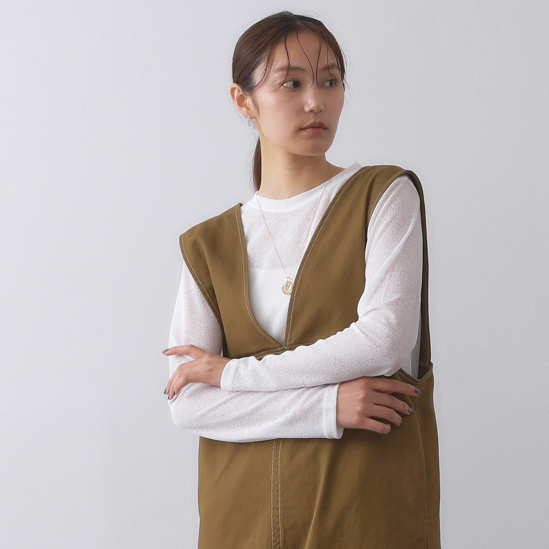 オペーク ドット クリップ OPAQUE.CLIP シアーラウンドネックカットソー【洗濯機洗い可】 (ホワイト(001)) ホワイト(001)